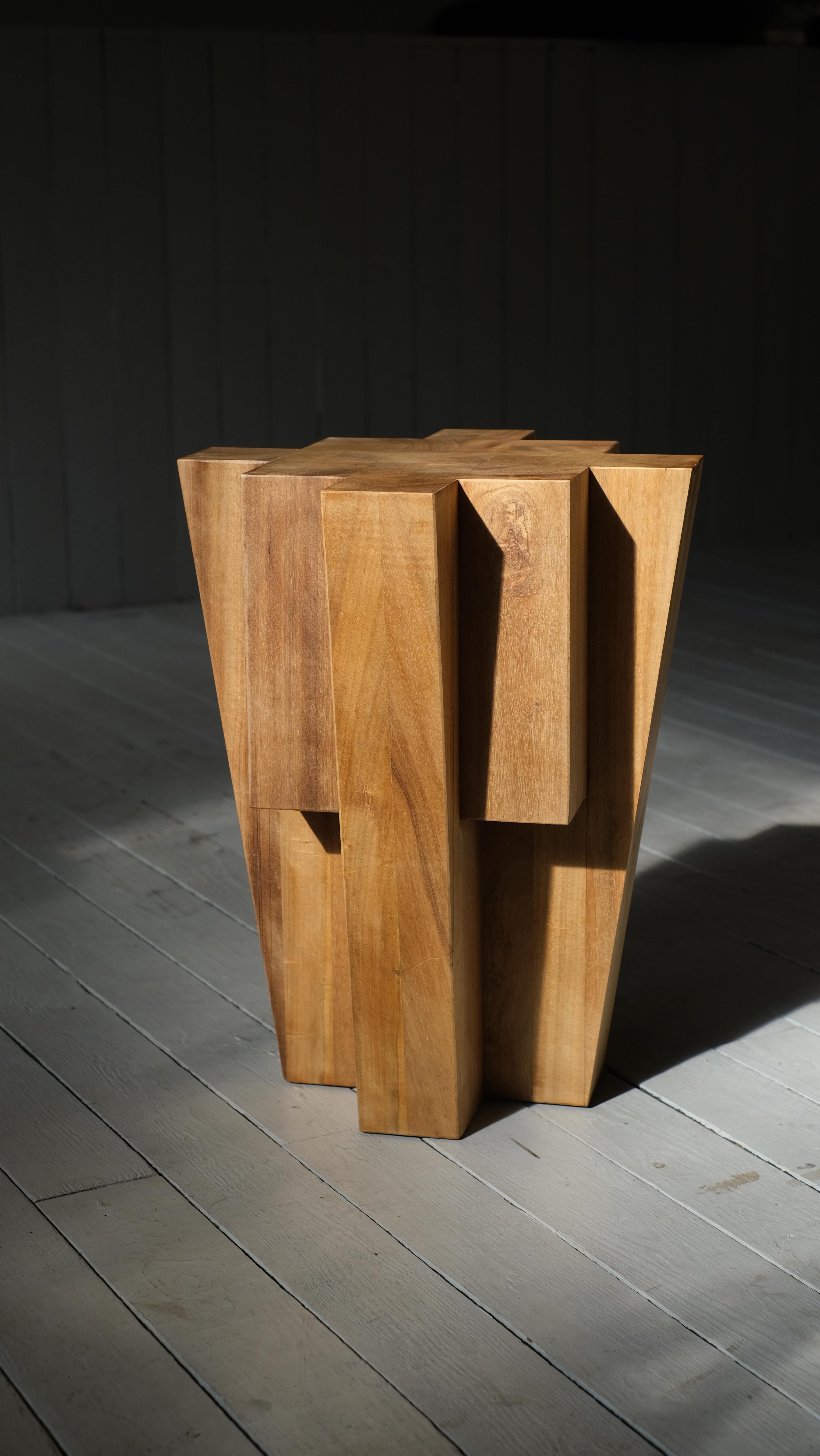 Natural African Walnut Bunker Side Table by Arno Declercq In New Condition For Sale In Geneve, CH