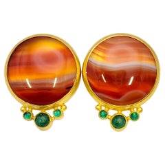 Natural Agate and Emerald Cabochon Disc Pierced Earrings in 22 Karat Yellow Gold