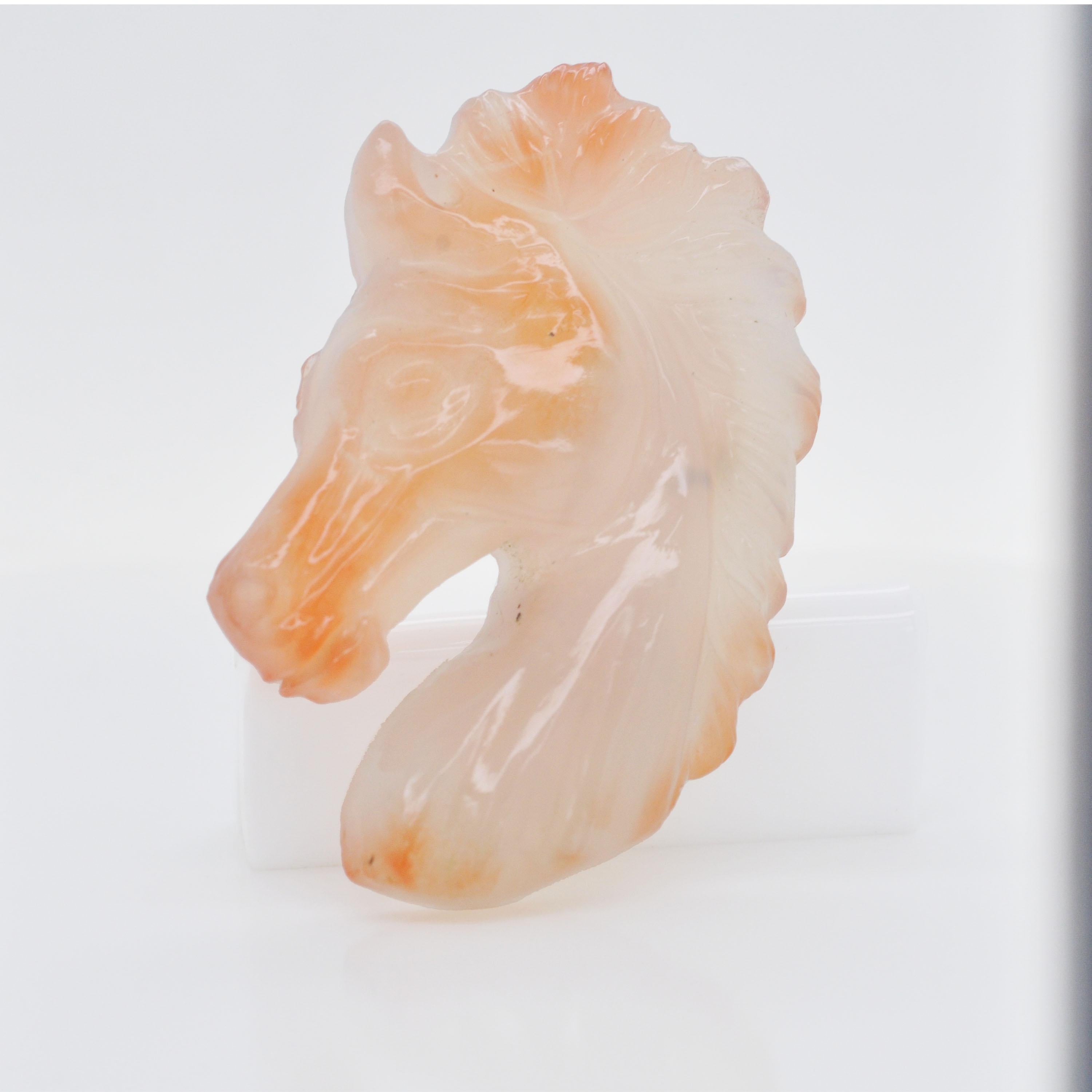 Contemporary Natural Agate Chalcedony Horse Face Carving Loose Gemstone for Pendant Brooch For Sale