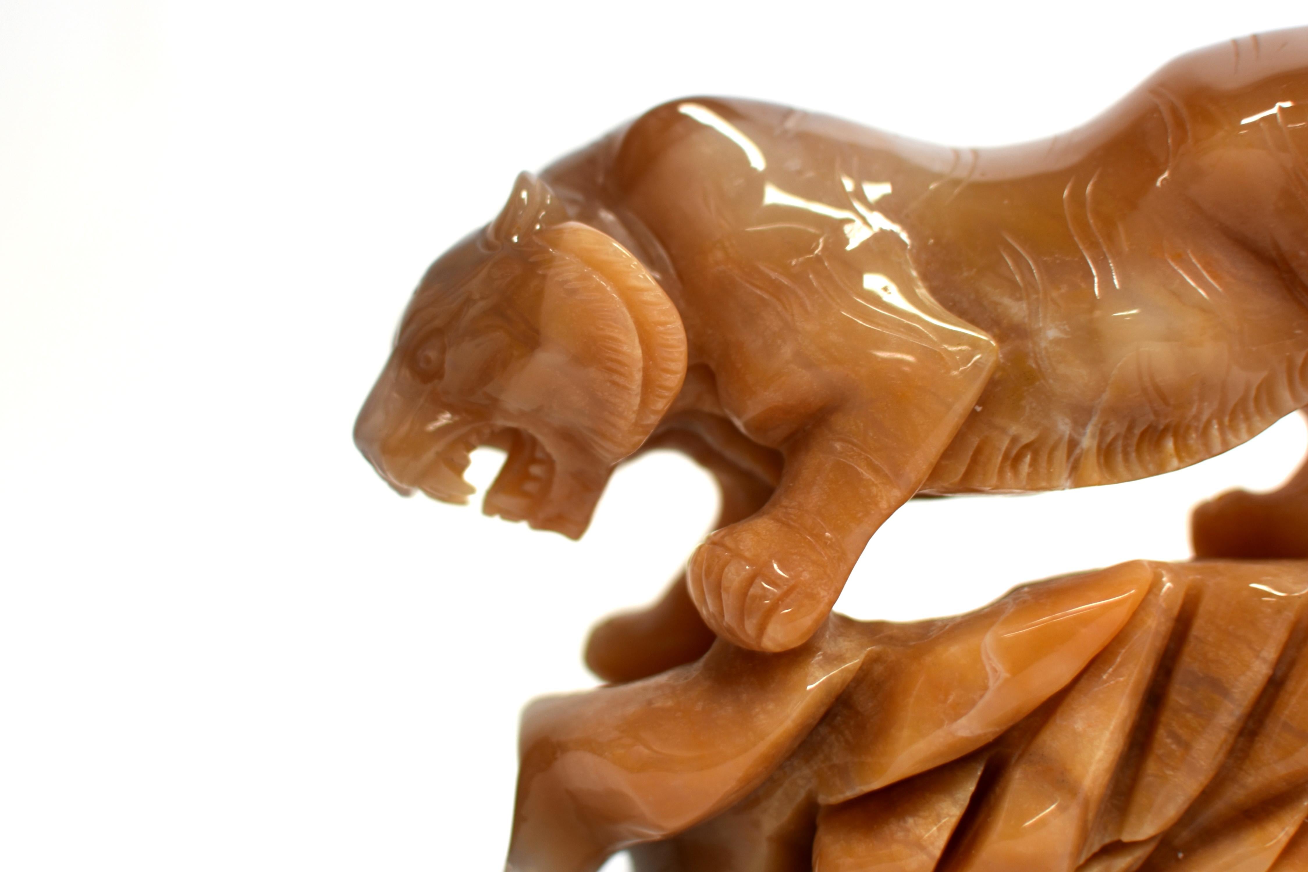 Natural Agate Tiger Statue For Sale 5