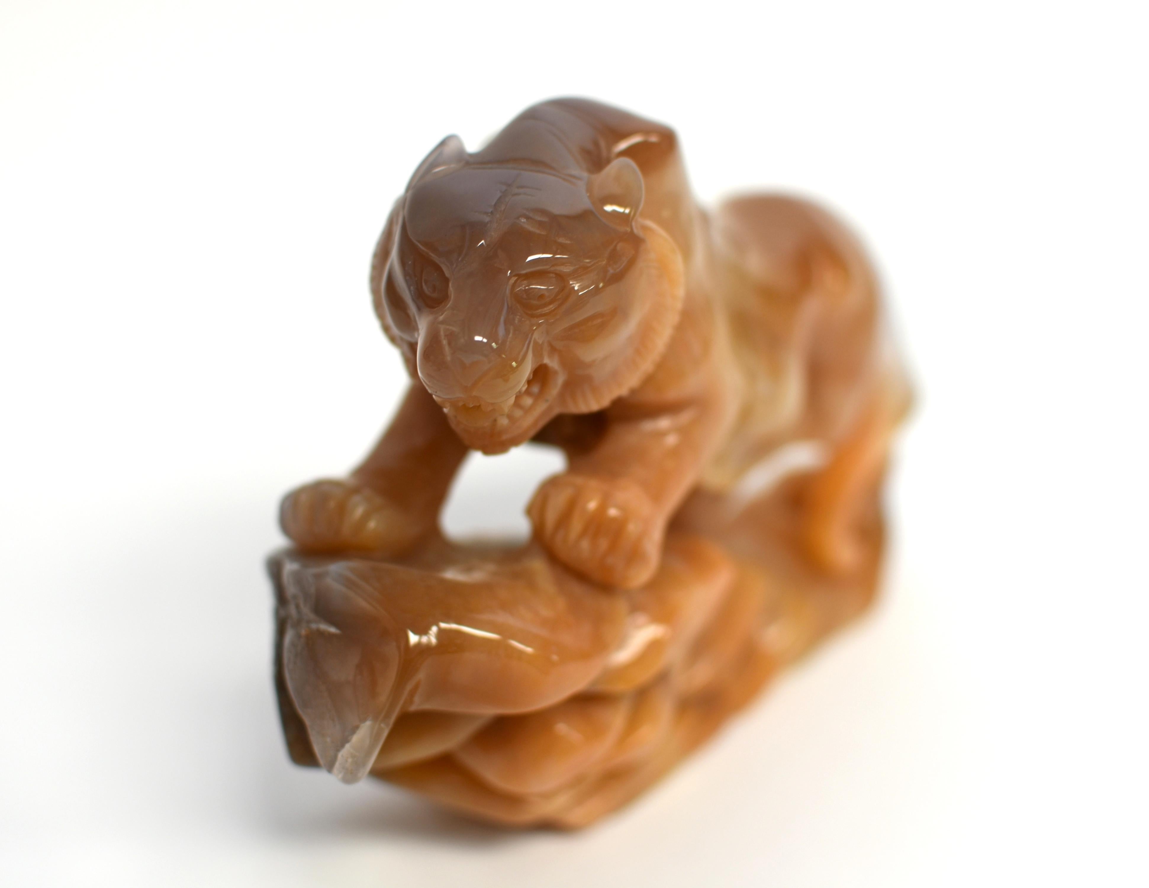 Natural Agate Tiger Statue For Sale 9