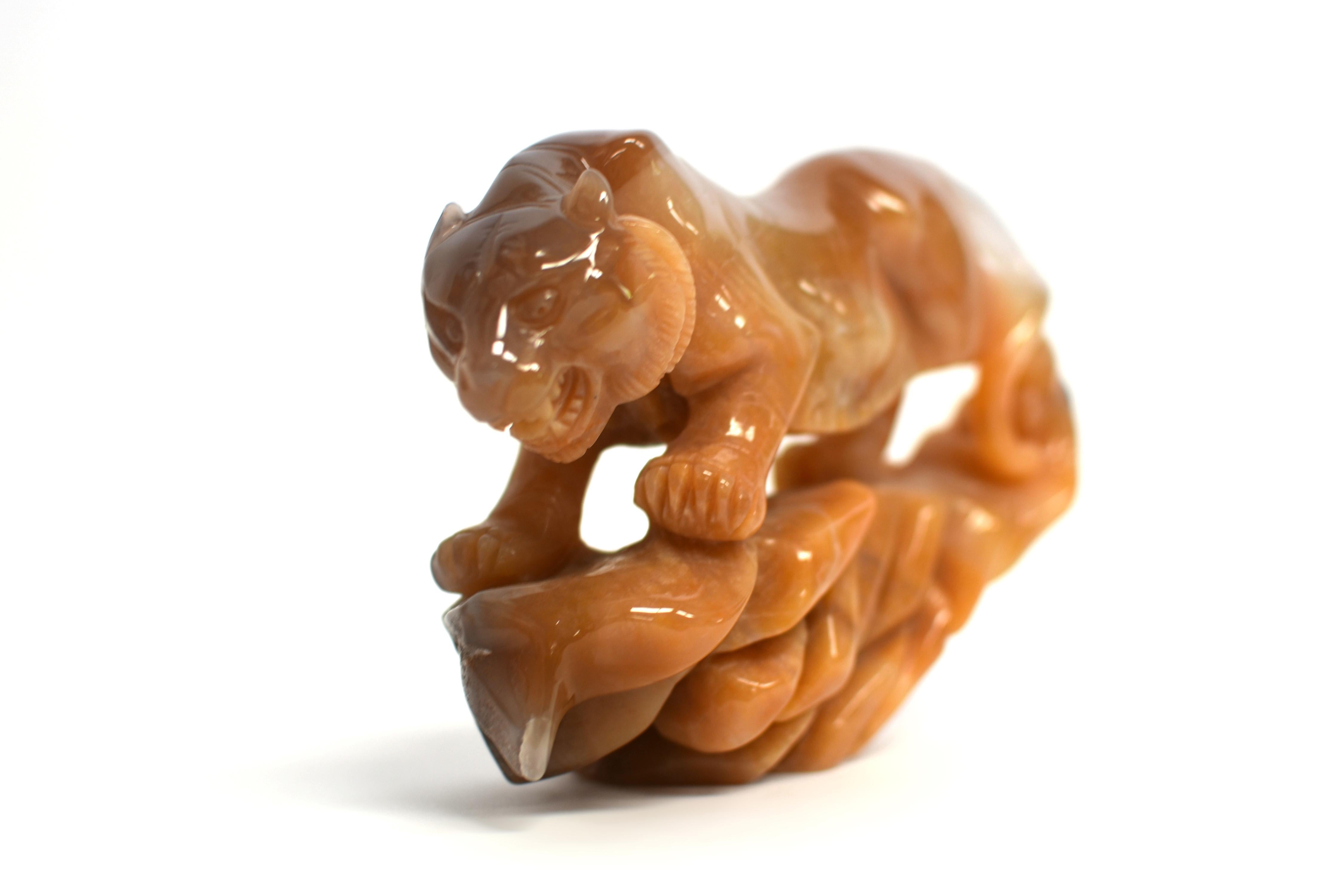 Natural Agate Tiger Statue For Sale 11