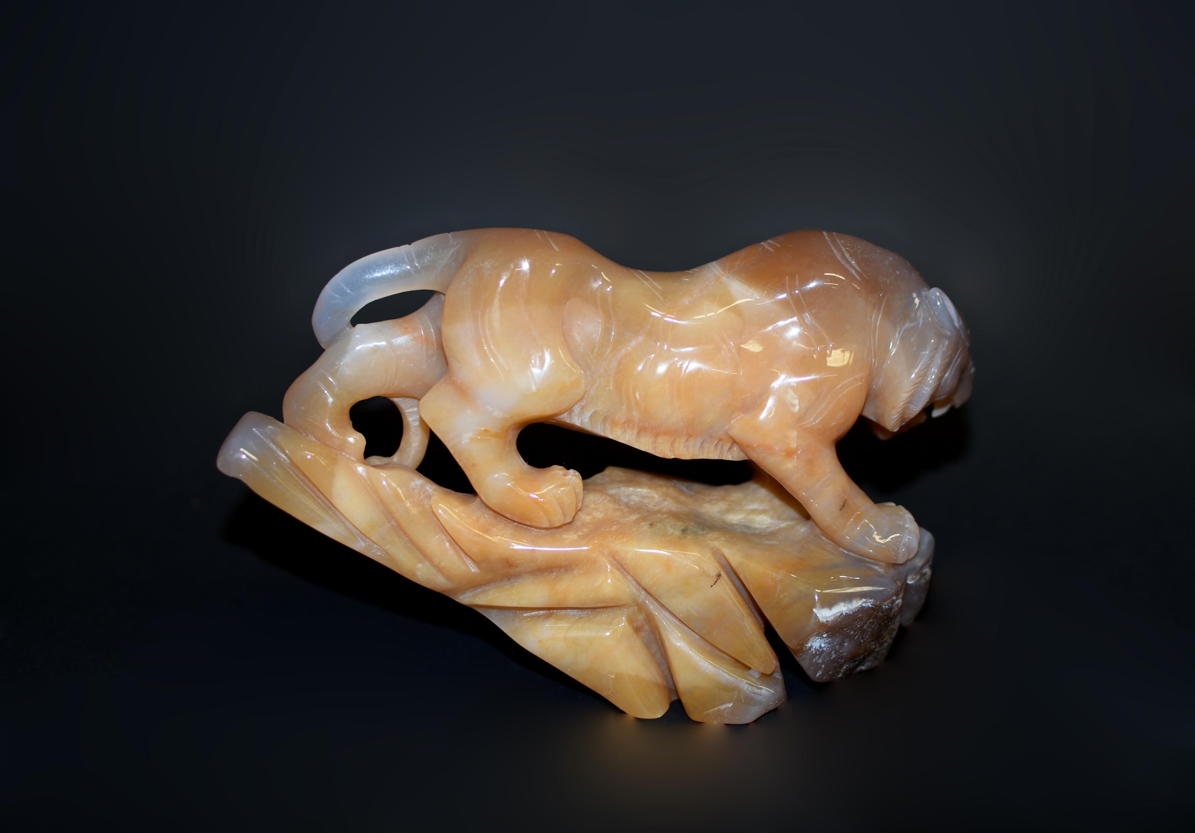 Hand-Carved Natural Agate Tiger Statue For Sale