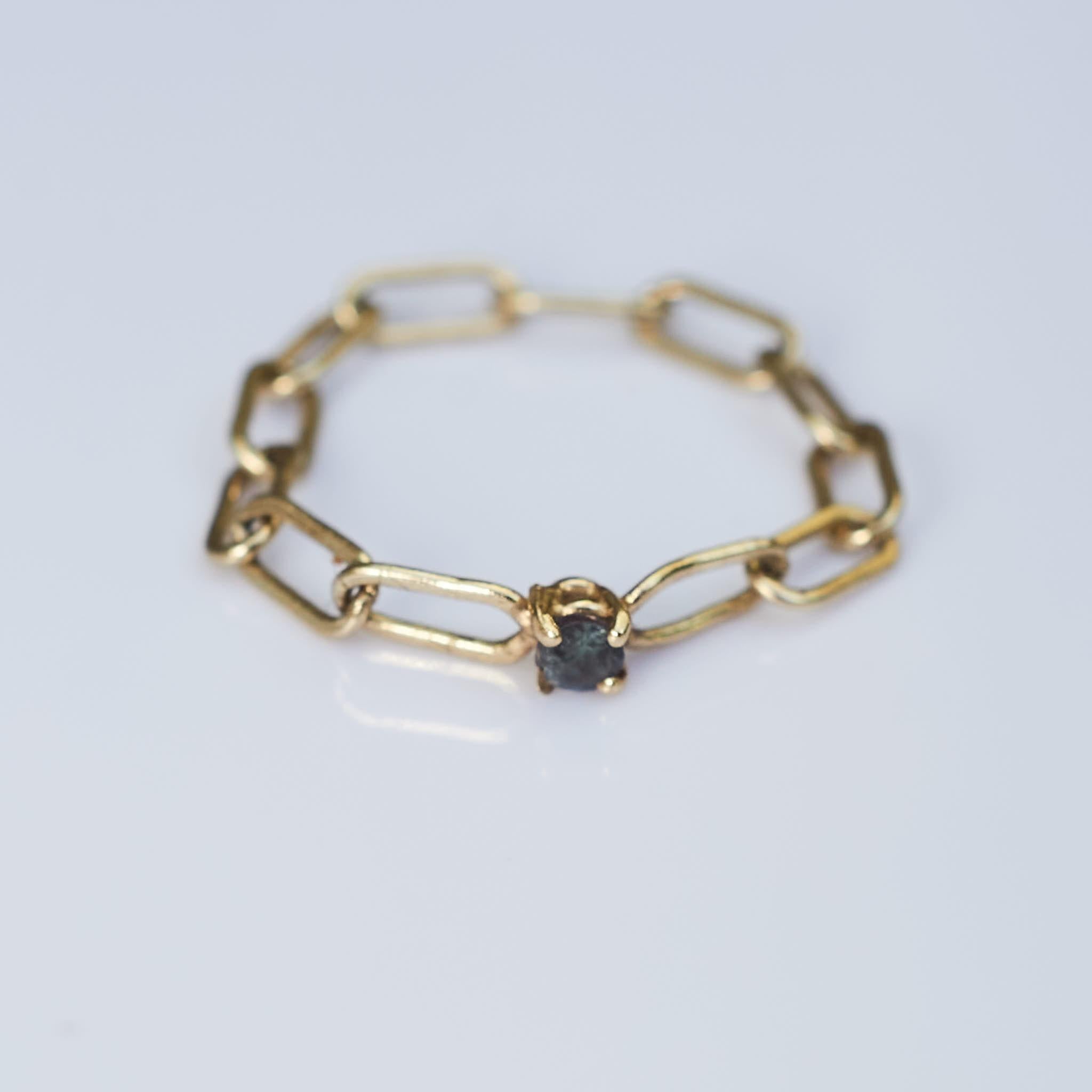 Natural Alexandrite Chain Ring 14K Gold Stackable J Dauphin In New Condition For Sale In Los Angeles, CA