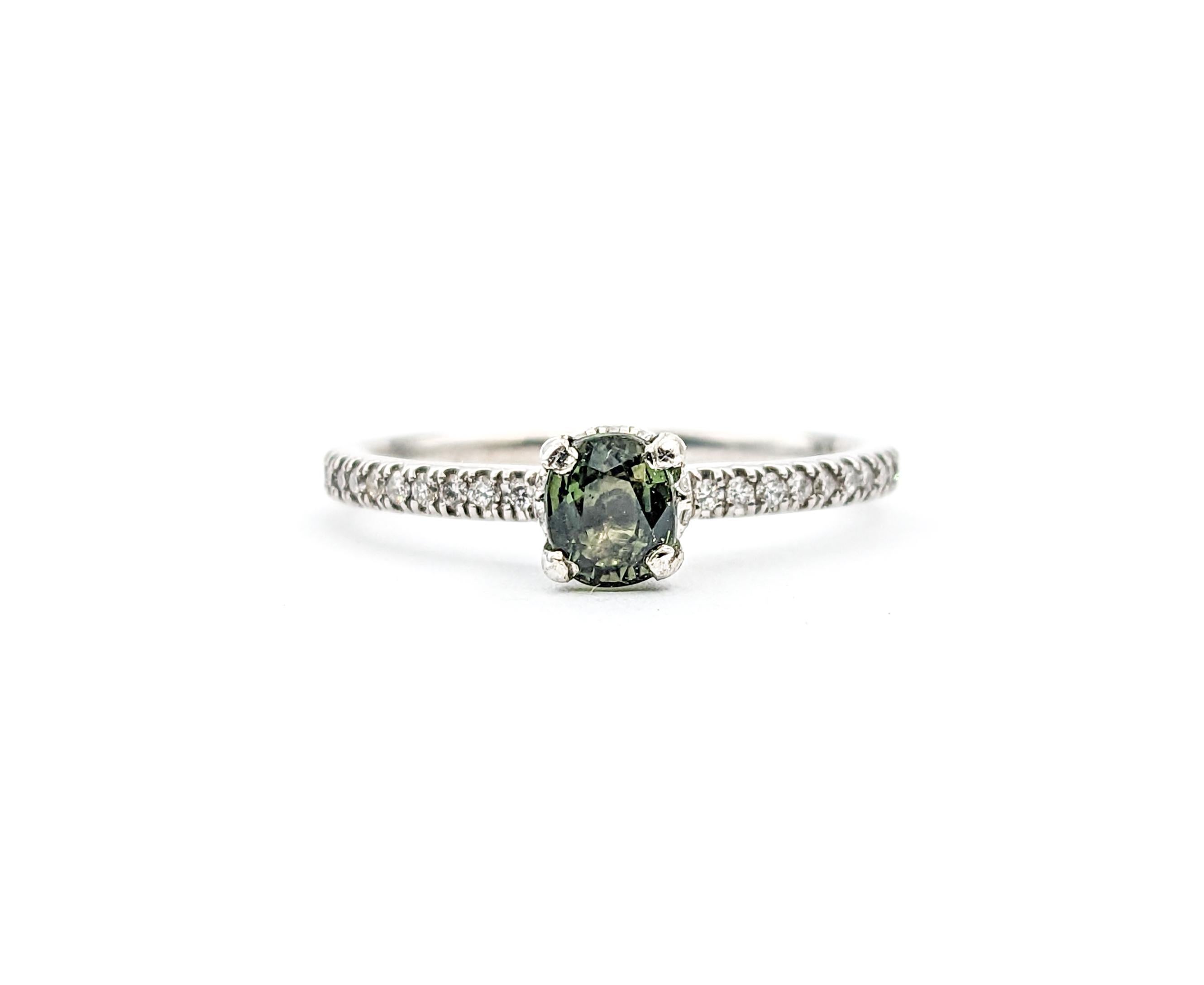 Natural Alexandrite & Diamond Ring In White Gold In New Condition For Sale In Bloomington, MN