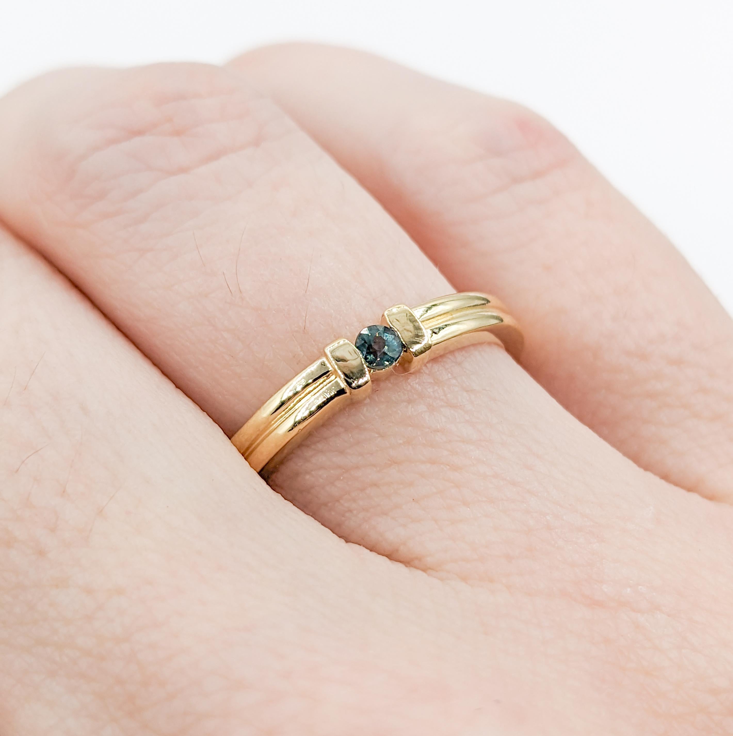 Natural Alexandrite Ring in Yellow Gold In New Condition In Bloomington, MN
