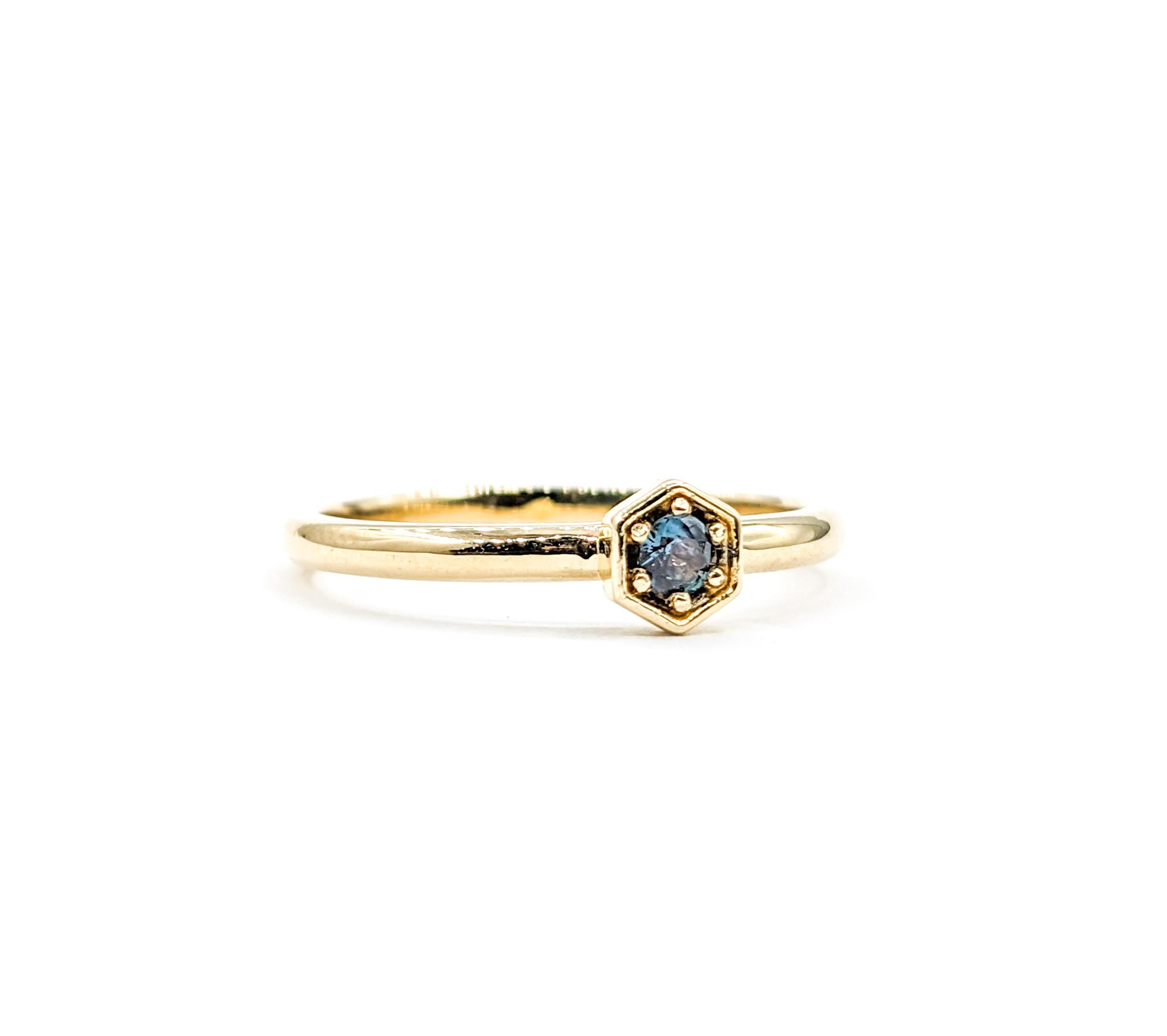 Natural Alexandrite Ring in Yellow Gold For Sale 1