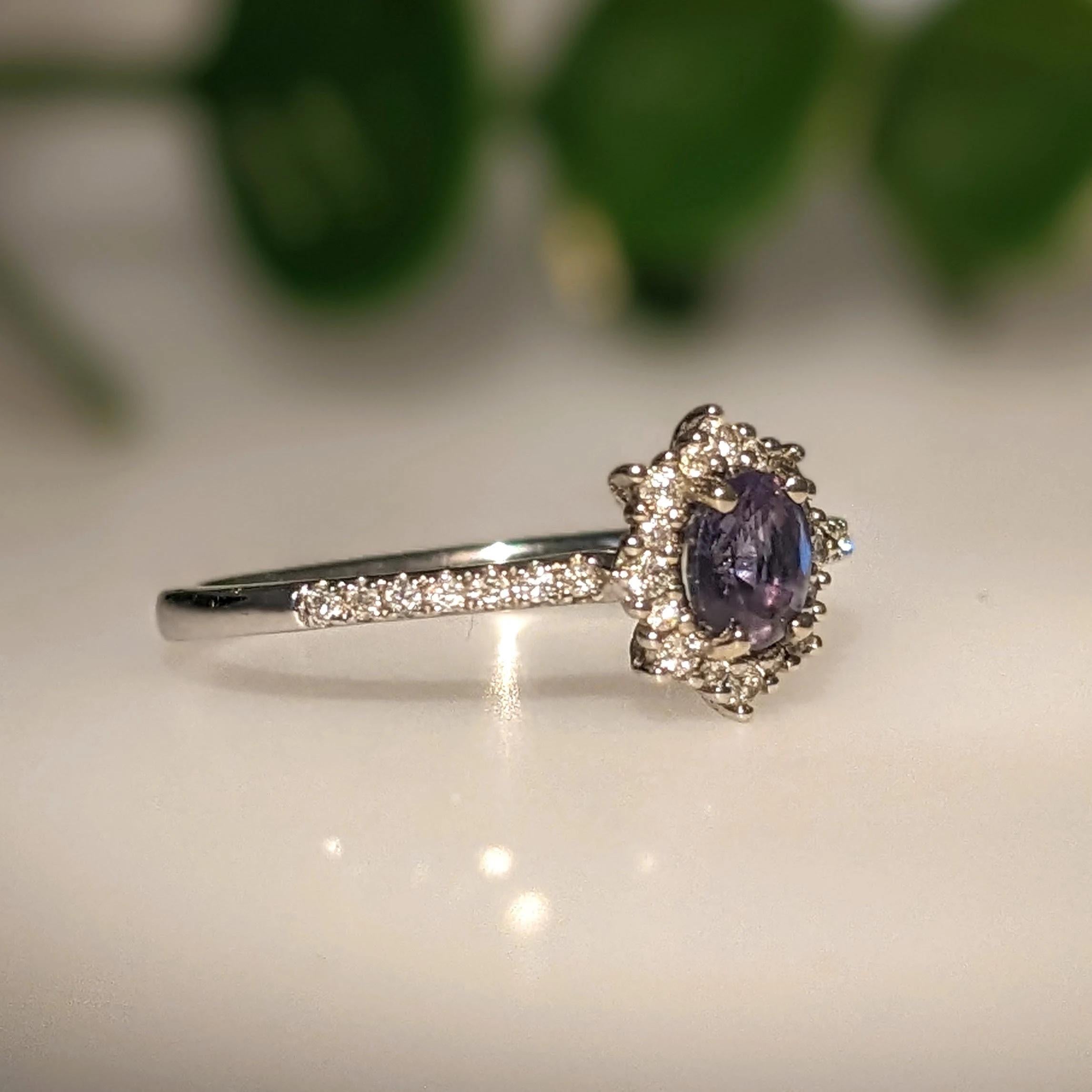 Oval Cut Natural Alexandrite Ring w Diamond Halo in Solid 14k White Gold Oval 5x3.5mm For Sale