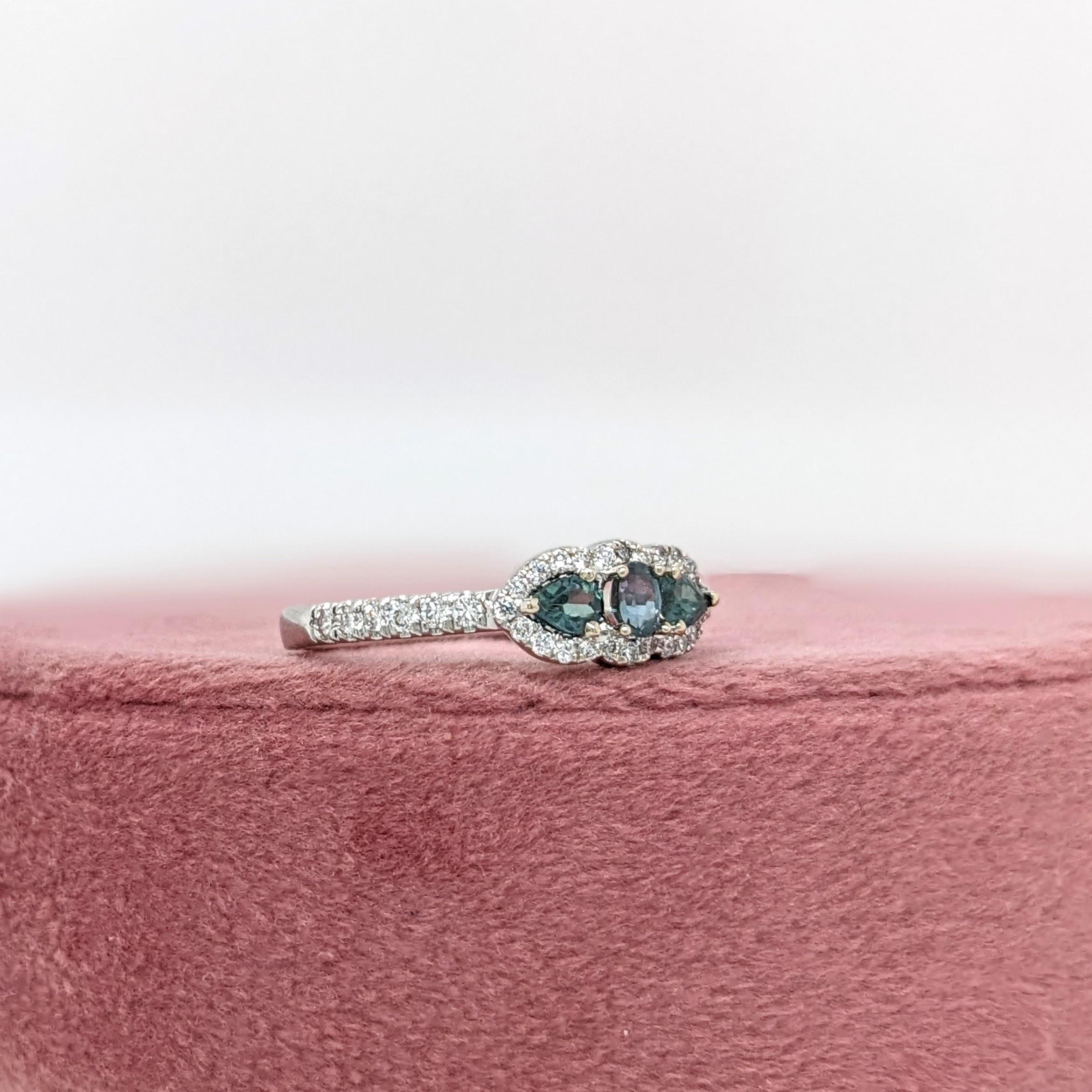 Natural Alexandrite Ring w Earth Mined Diamonds in Solid 14K Gold Oval 3x2.5mm 3