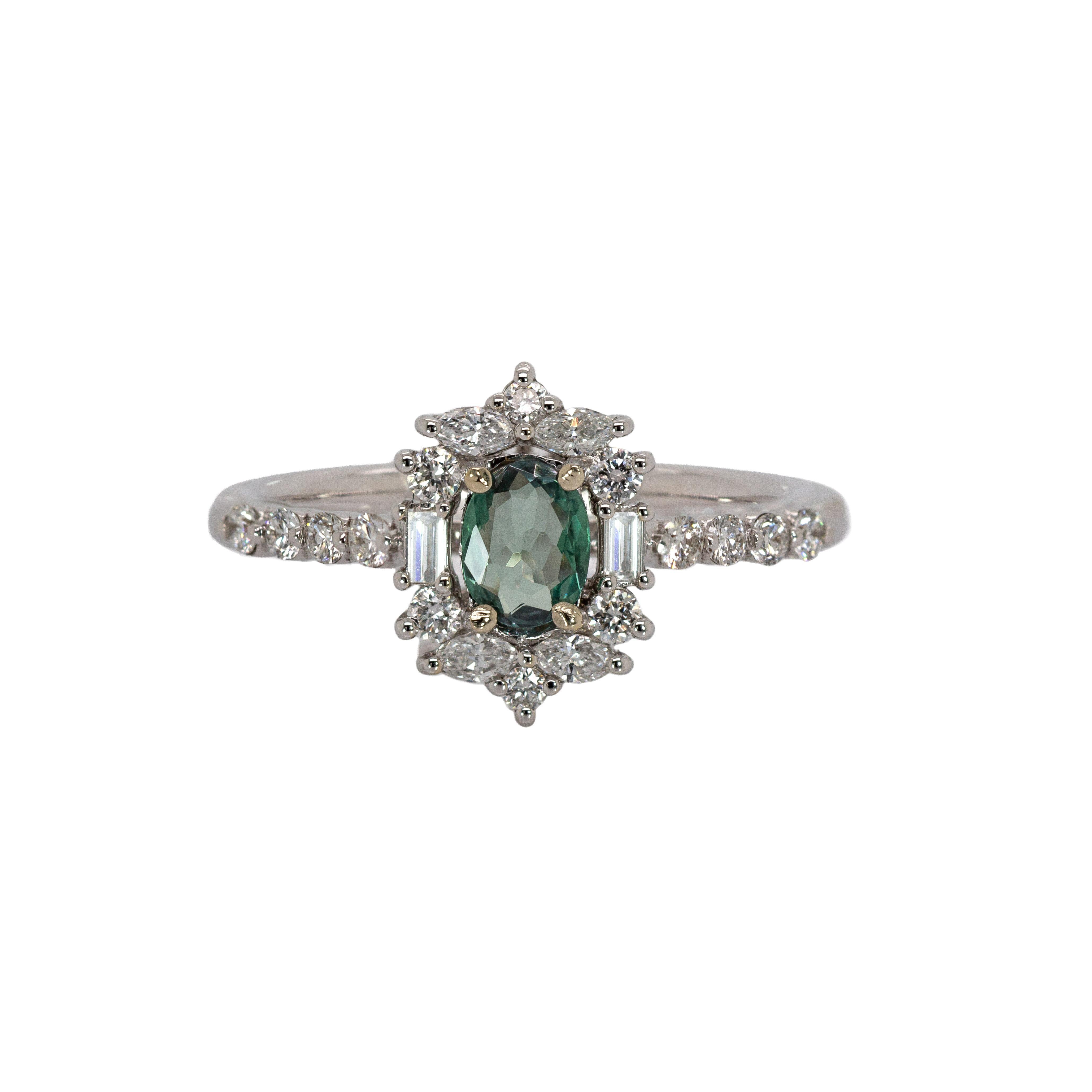Natural Alexandrite Ring w Earth Mined Diamonds in Solid 14K White Gold OV 5.5x4 im Angebot 14