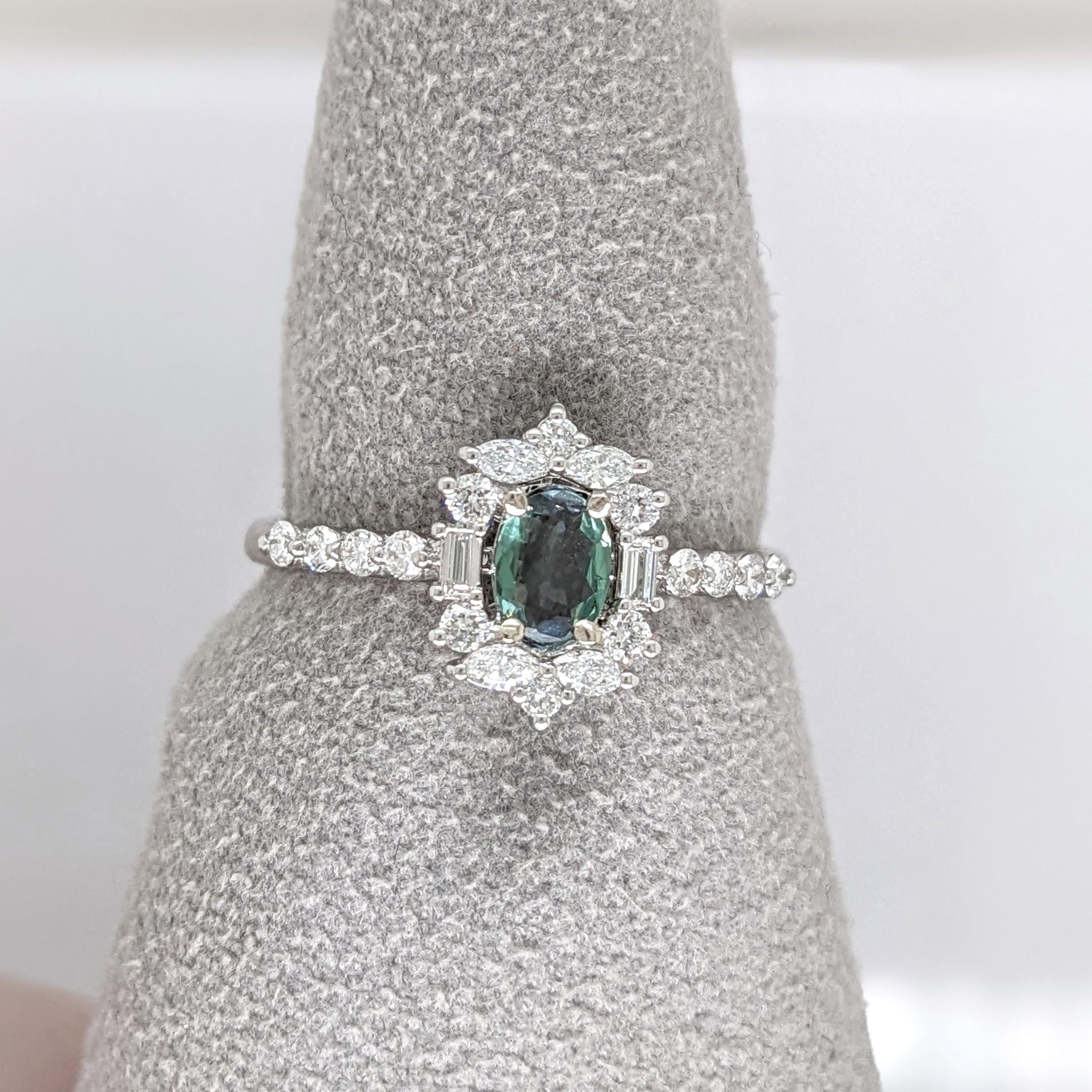 Natural Alexandrite Ring w Earth Mined Diamonds in Solid 14K White Gold OV 5.5x4 Damen im Angebot
