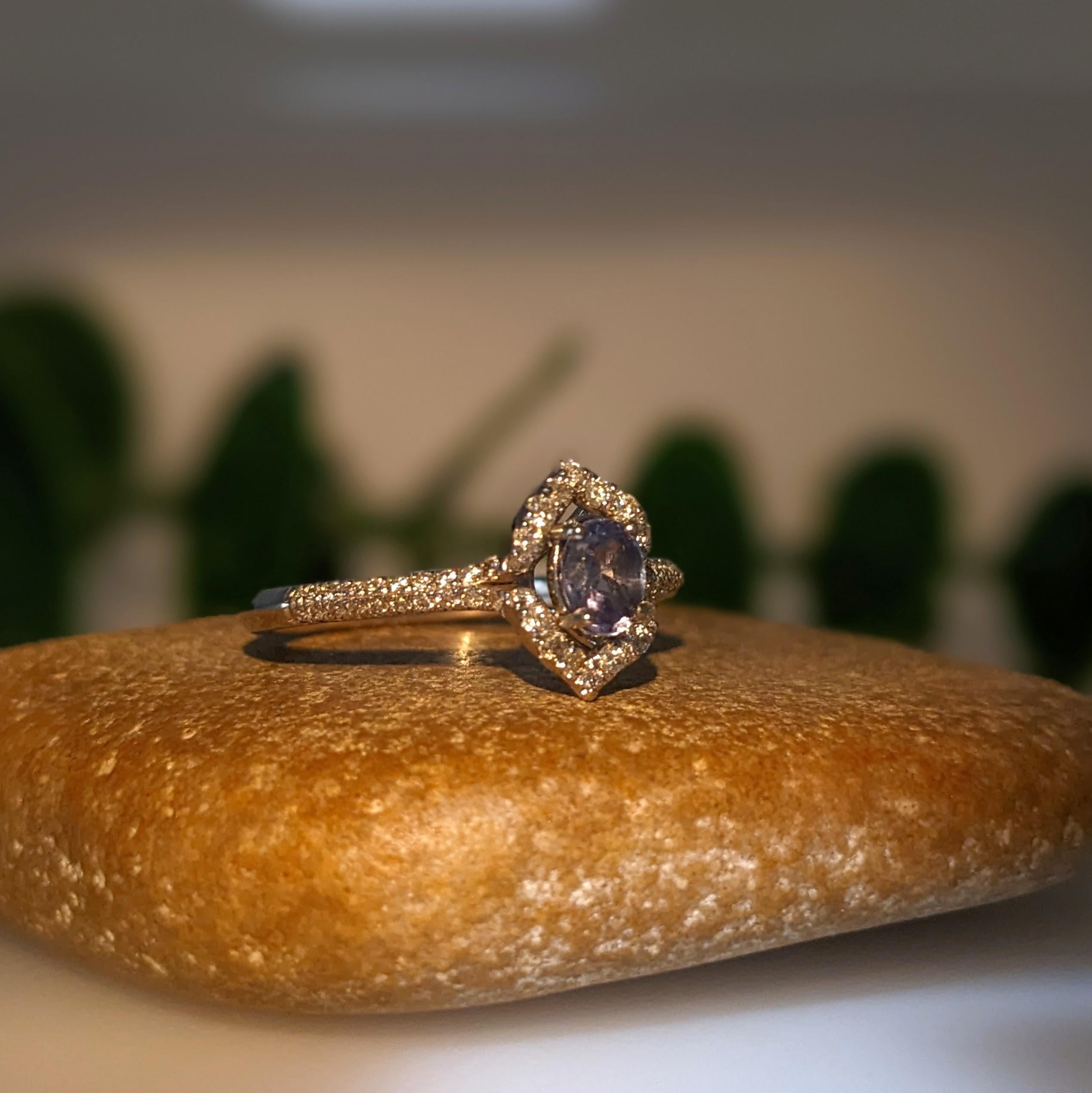 Natural Alexandrite Ring w Earth Mined Diamonds in Solid 14K White Gold Oval 5x4 en vente 2