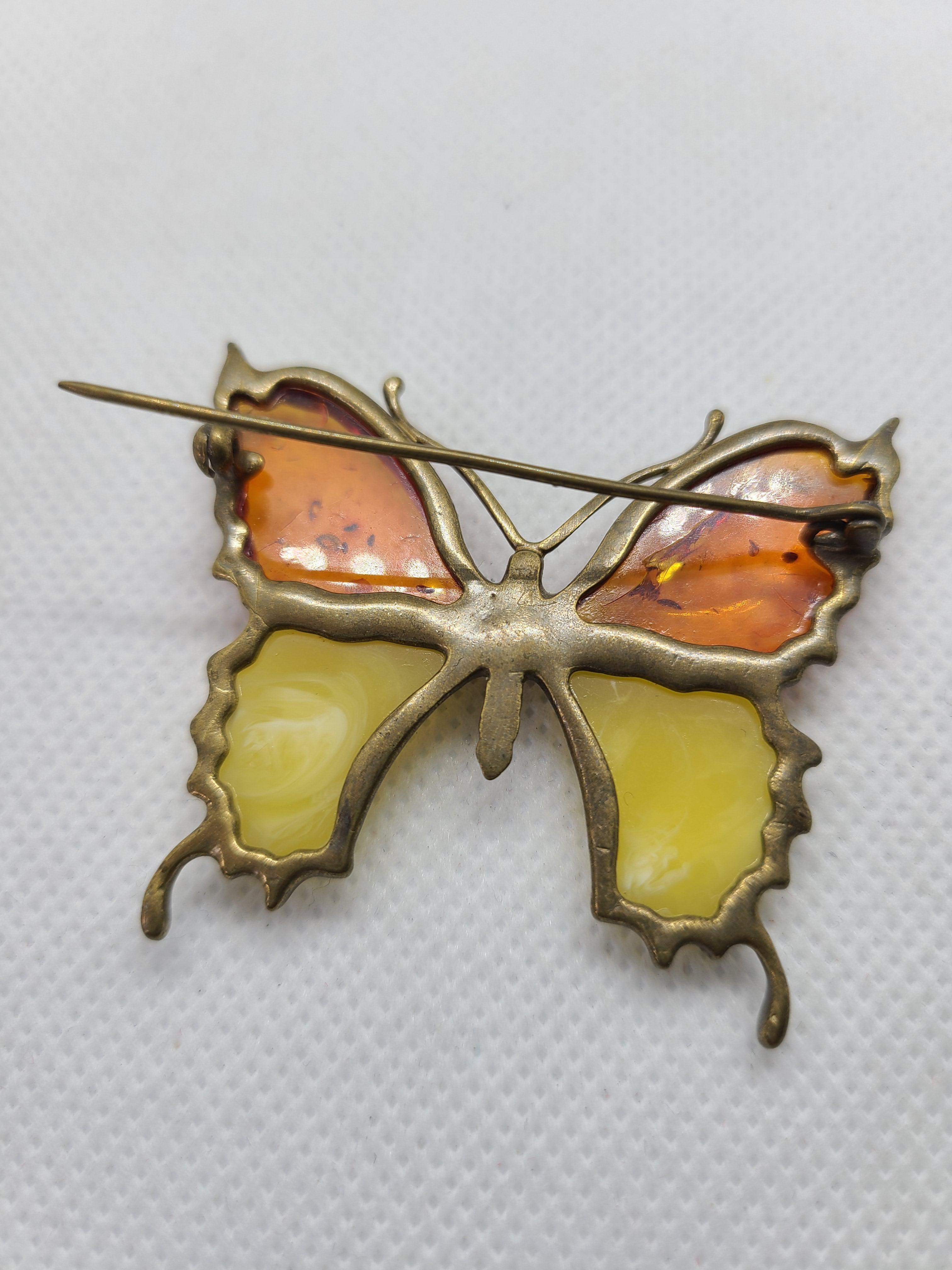Women's or Men's Natural Amber Butterfly Design Brooch For Sale
