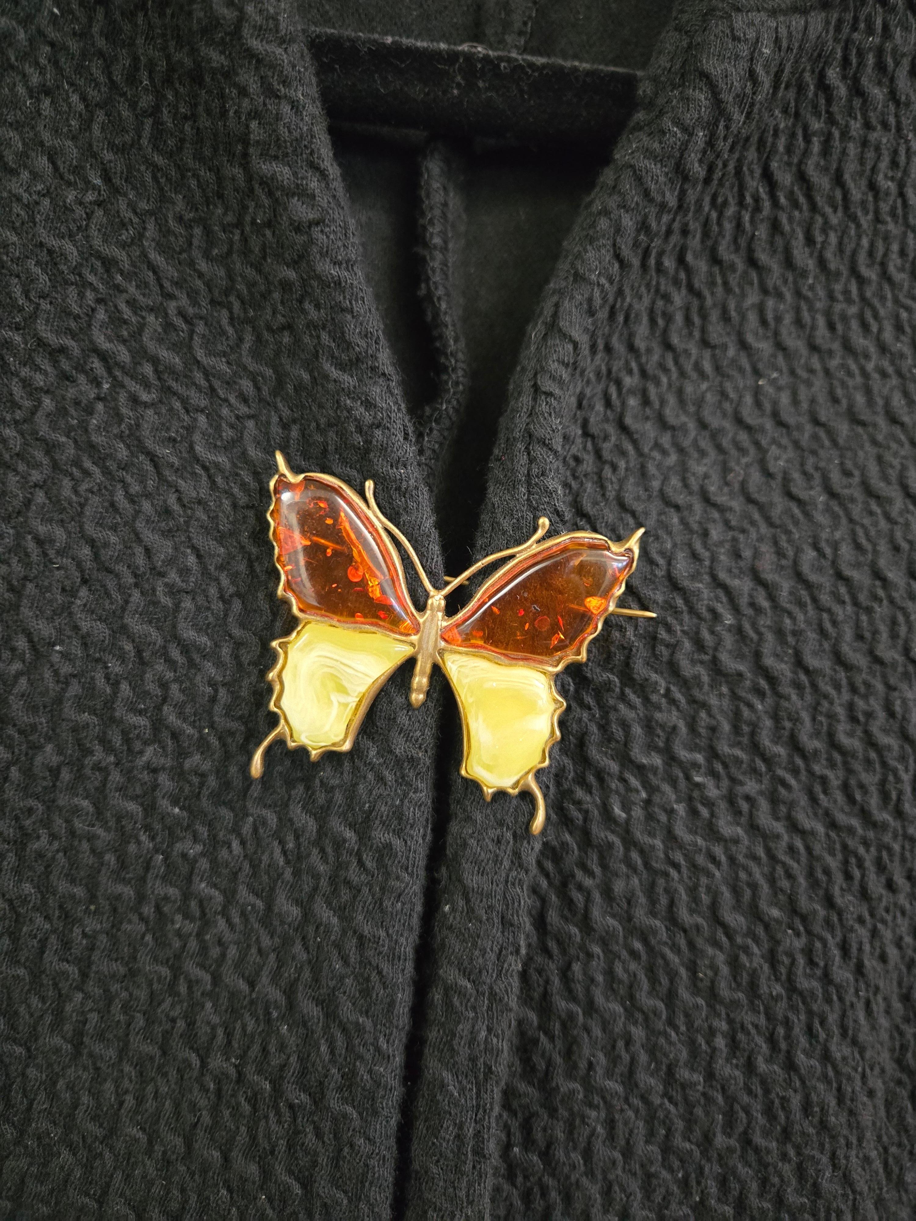 Natural Amber Butterfly Design Brooch For Sale 4