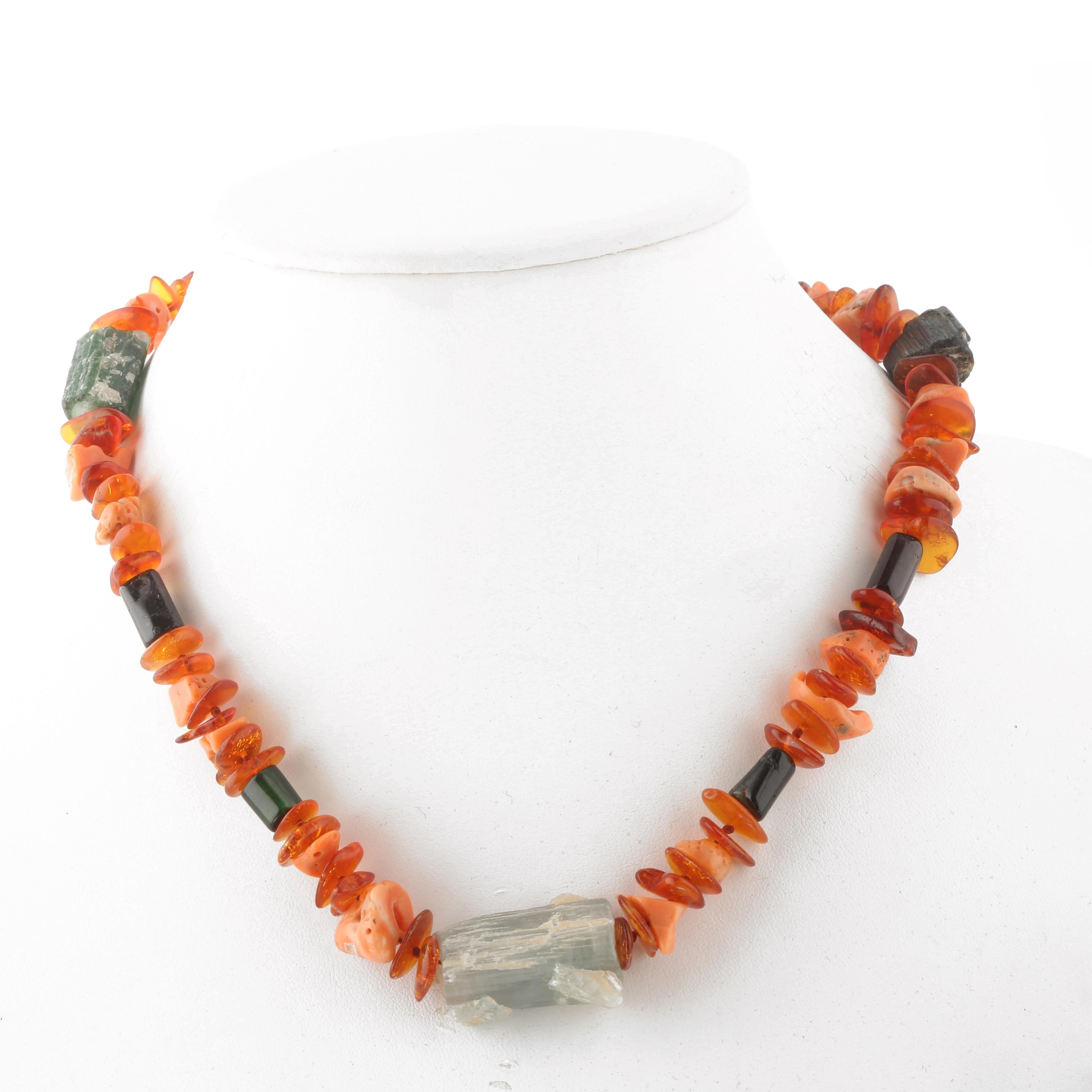 Art Nouveau Natural Amber Raw Coral Tourmaline Silver Chocker Beaded Necklace Intini Jewels For Sale