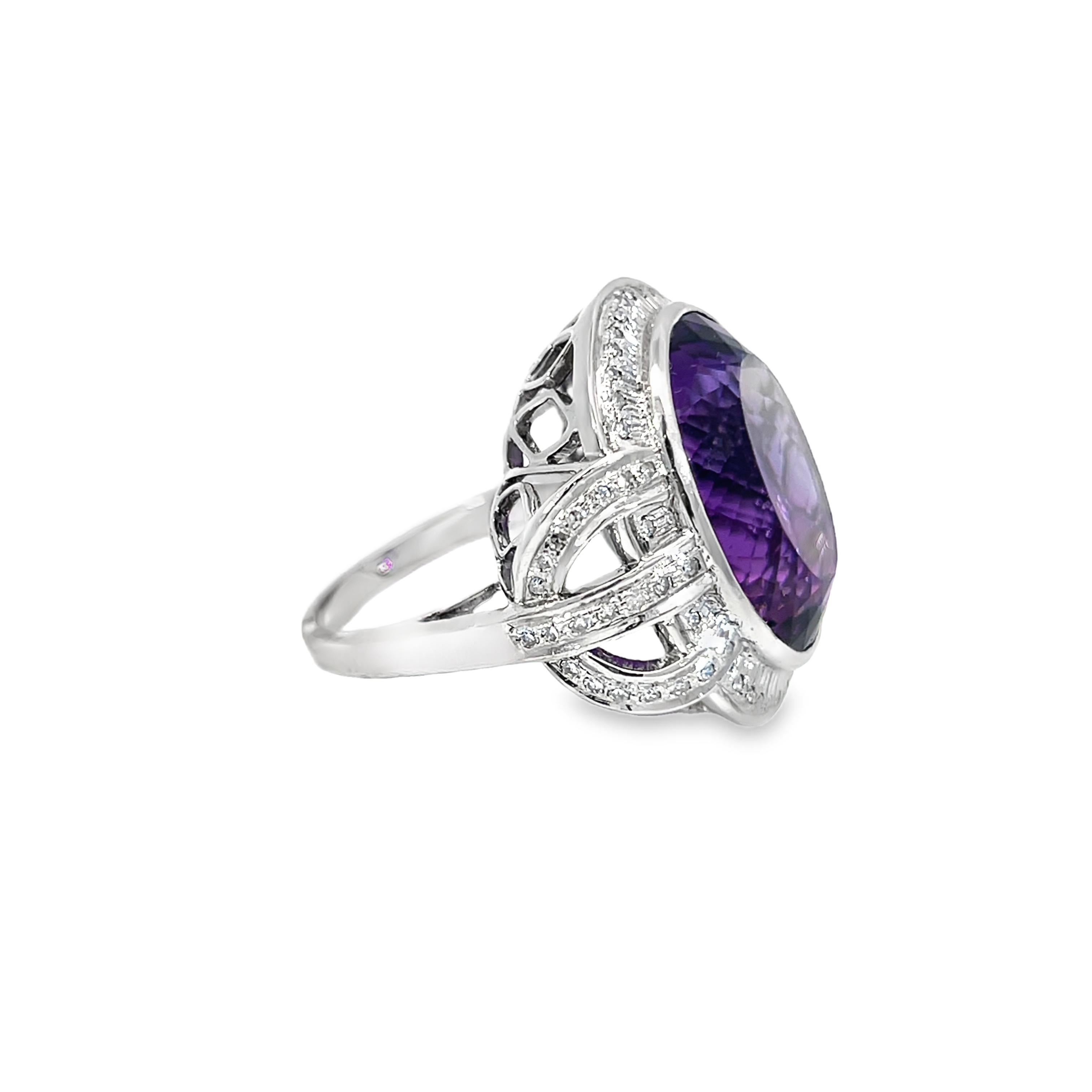 Anillo Cóctel Amatista Natural y Diamante en venta 4