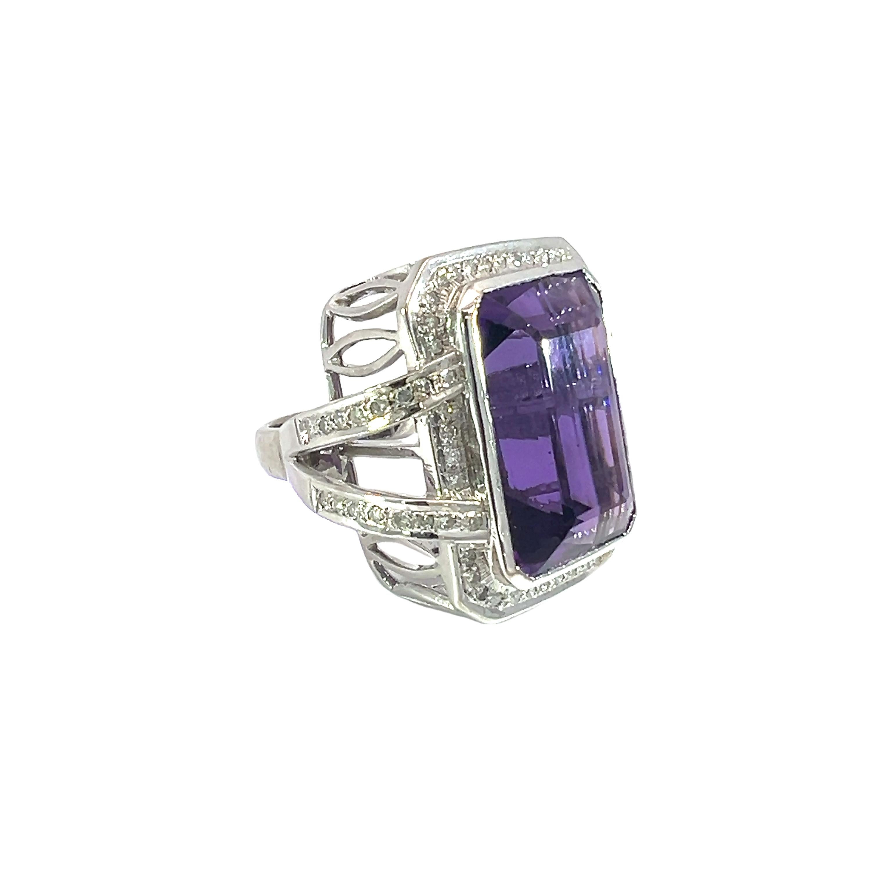 Taille mixte Bague en or 14Kt avec améthyste naturelle et diamant en vente