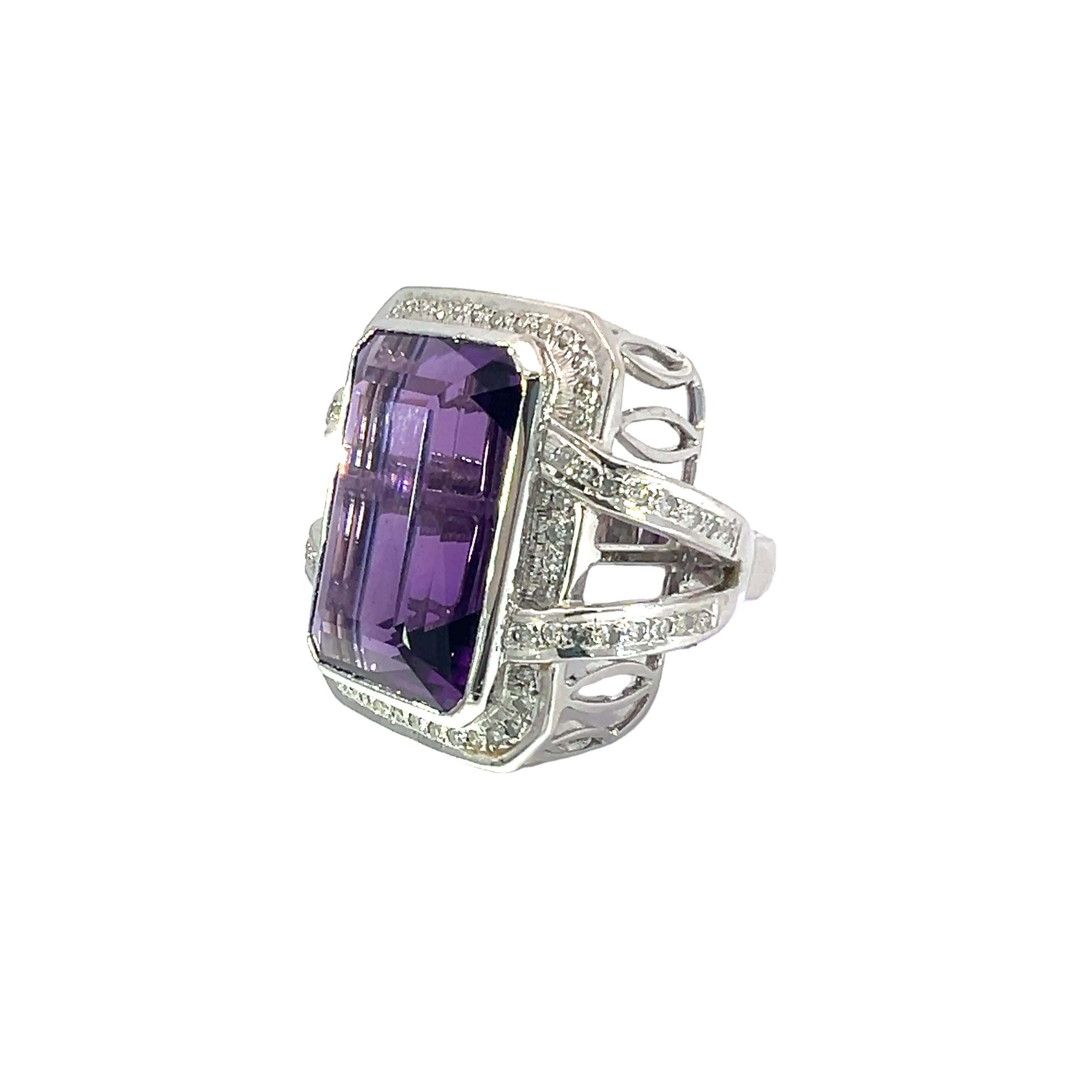 Bague en or 14Kt avec améthyste naturelle et diamant Neuf - En vente à New York, NY