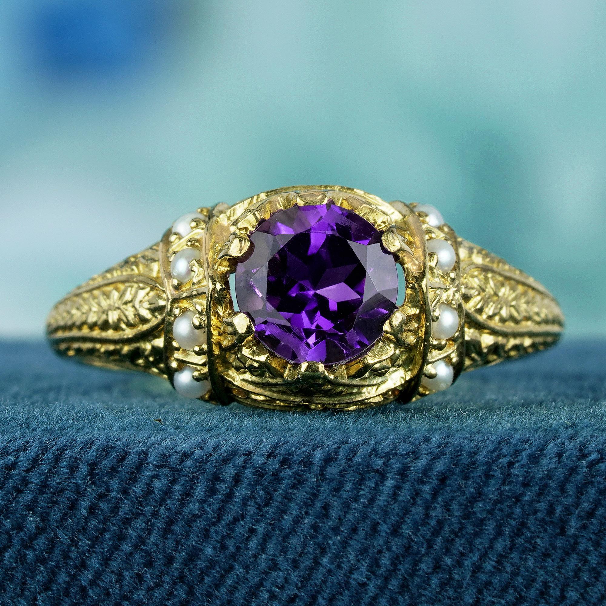 Edwardian Natural Amethyst and Pearl Vintage Style Carved Solitaire Ring in Solid 9K Gold For Sale