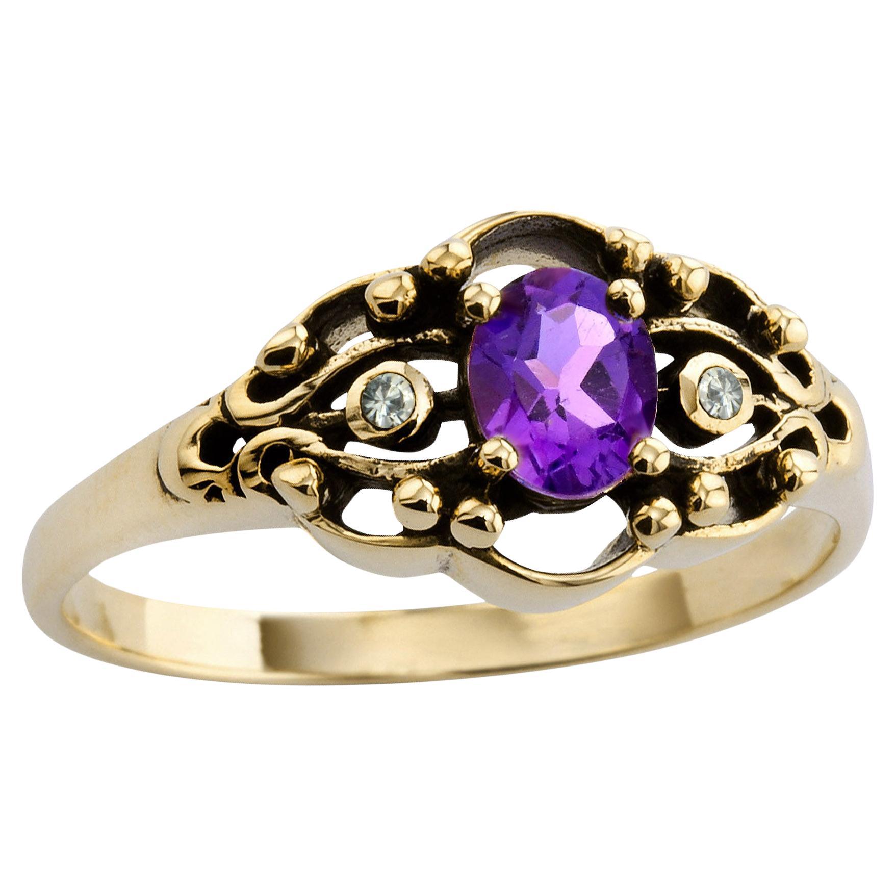 Natürlicher Amethyst und Perle Vintage Style Ring in massivem 9K Gelbgold im Angebot