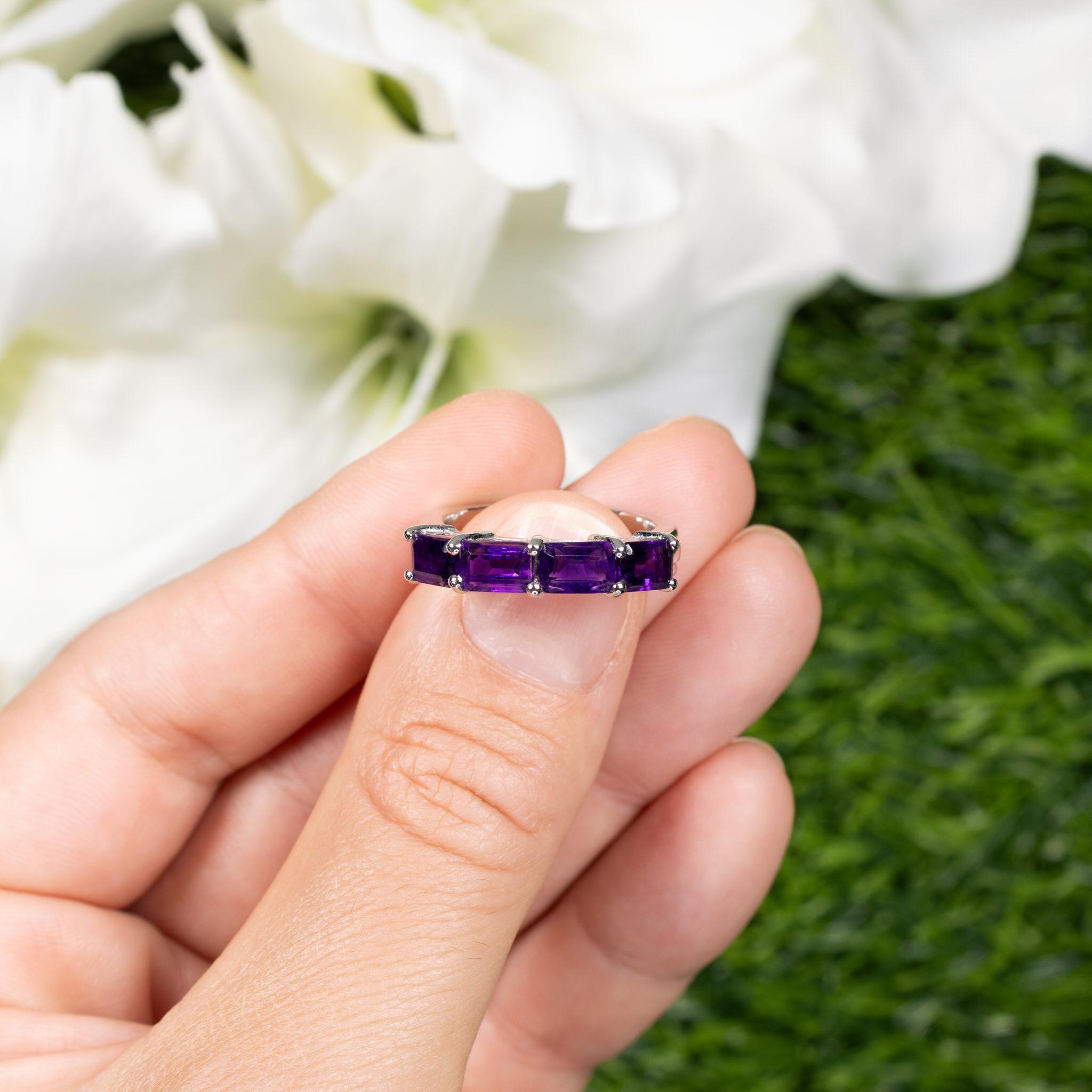 Natural Amethyst Band Ring 2.24 Carats In Excellent Condition For Sale In Punta Gorda, FL