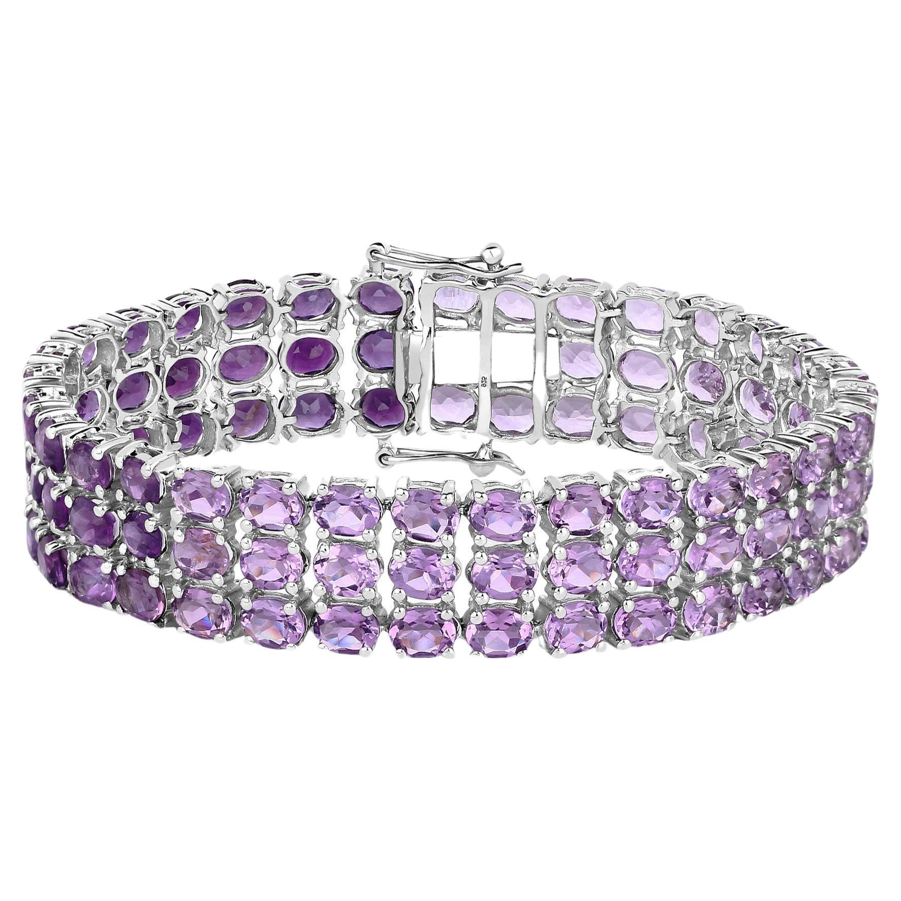 Bracelet d'améthyste naturelle Light to Dark 32.30 Carats Sterling Silver en vente