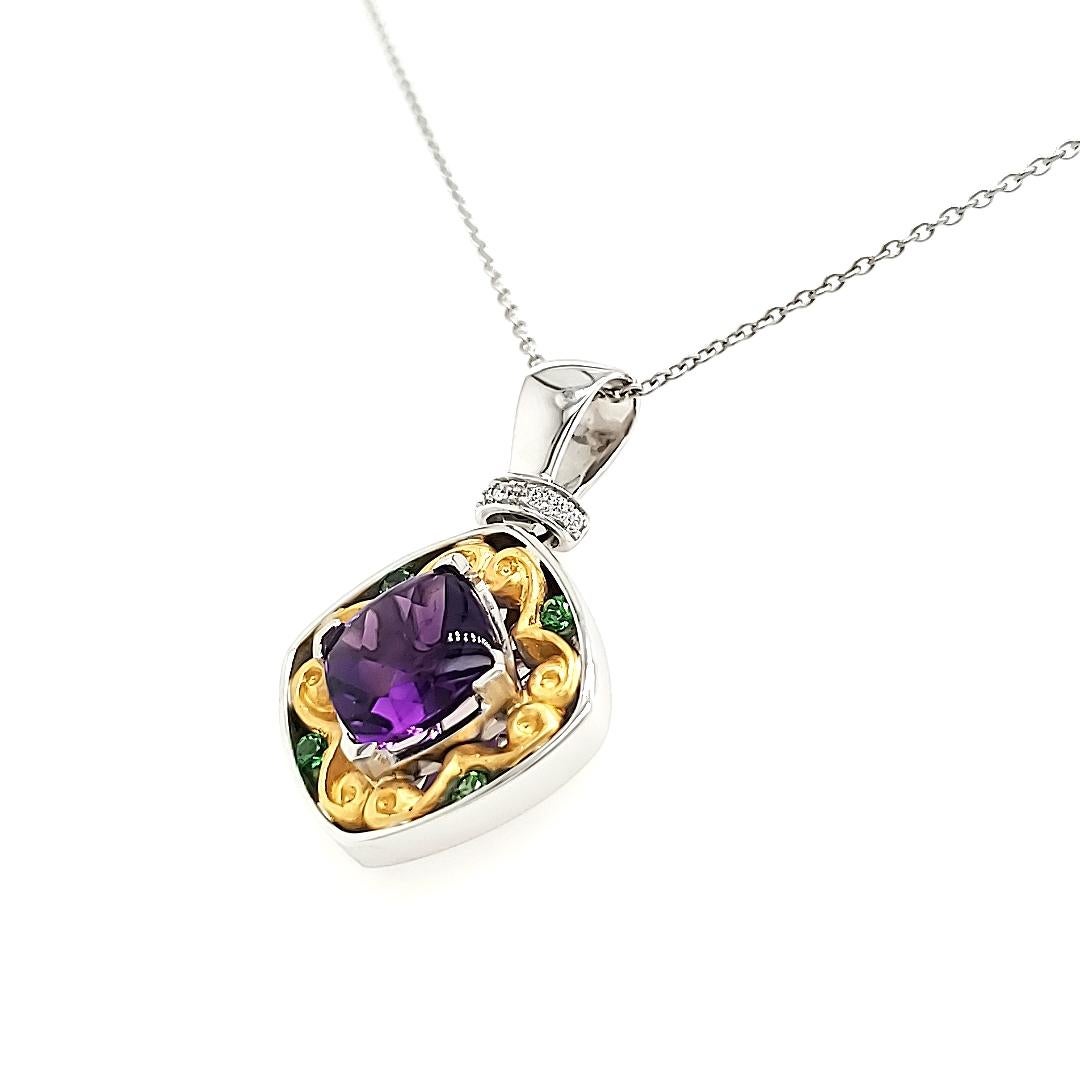 Natural Amethyst Cushion Cut Cts 3.18 Round Tszavorite Cts 0.22 Diamond Pendant In New Condition For Sale In Hong Kong, HK