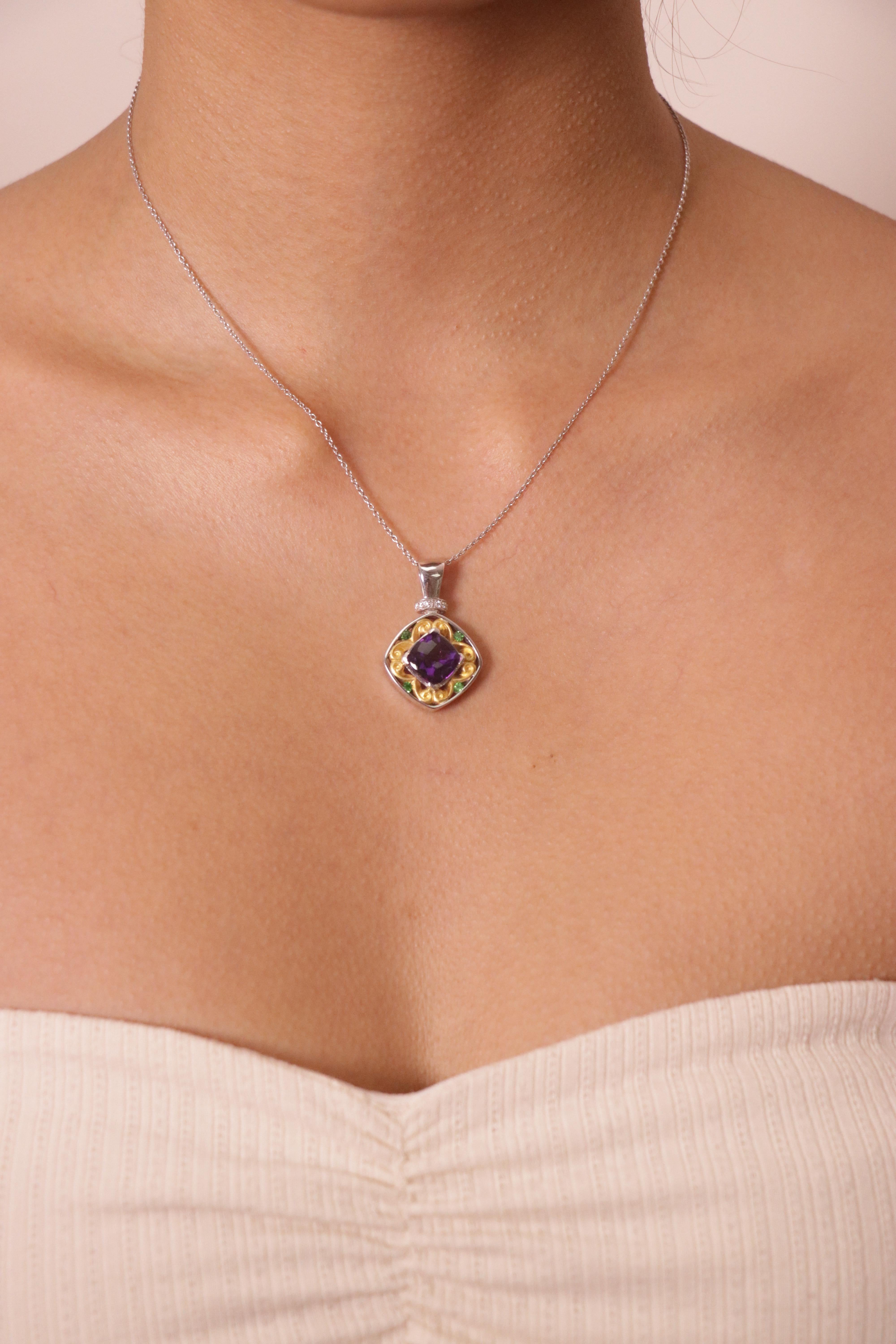 Pendentif en améthyste naturelle taille coussin Cts 3,18 rond Tszavorite Cts 0,22 diamant en vente 6