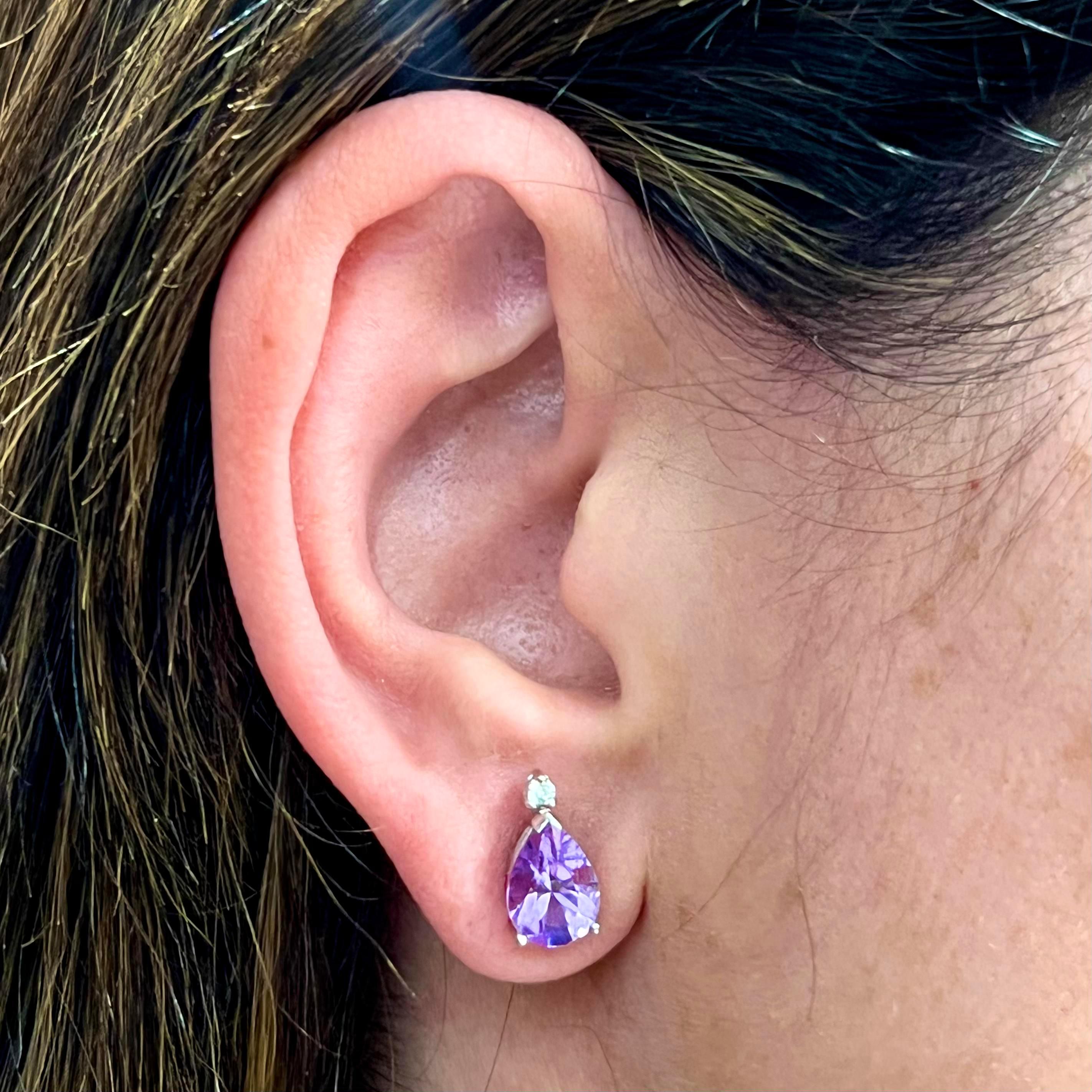 Natürliche Amethyst-Diamant-Ohrringe 14k Gold 3,71 TCW zertifiziert $2,950 210754

Dies ist ein einzigartiges, maßgeschneidertes, glamouröses Schmuckstück!

Nichts sagt mehr 