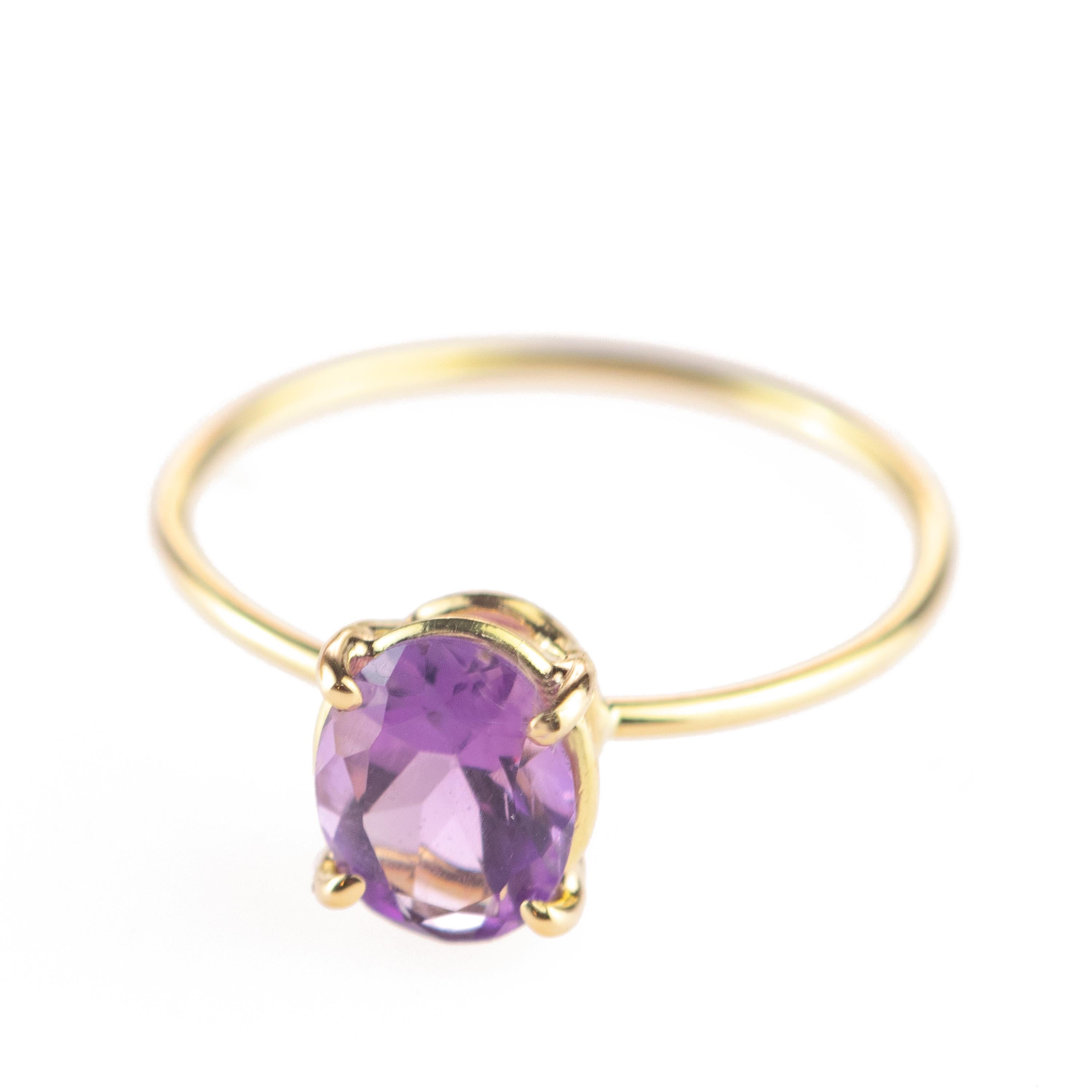 Natural Amethyst Faceted Oval Carat 18 Karat Yellow Gold Cocktail Ring 3