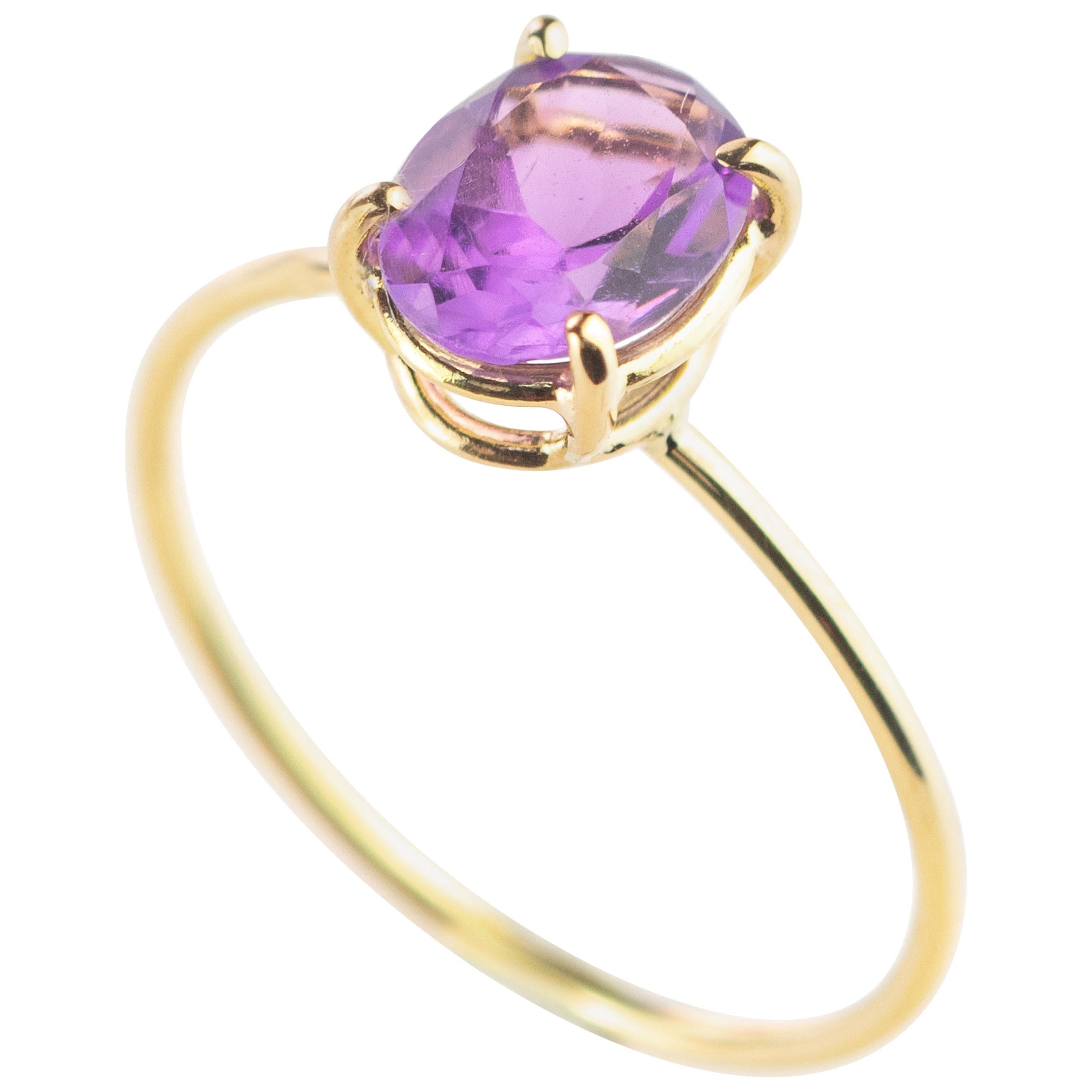 Natural Amethyst Faceted Oval Carat 18 Karat Yellow Gold Cocktail Ring For Sale