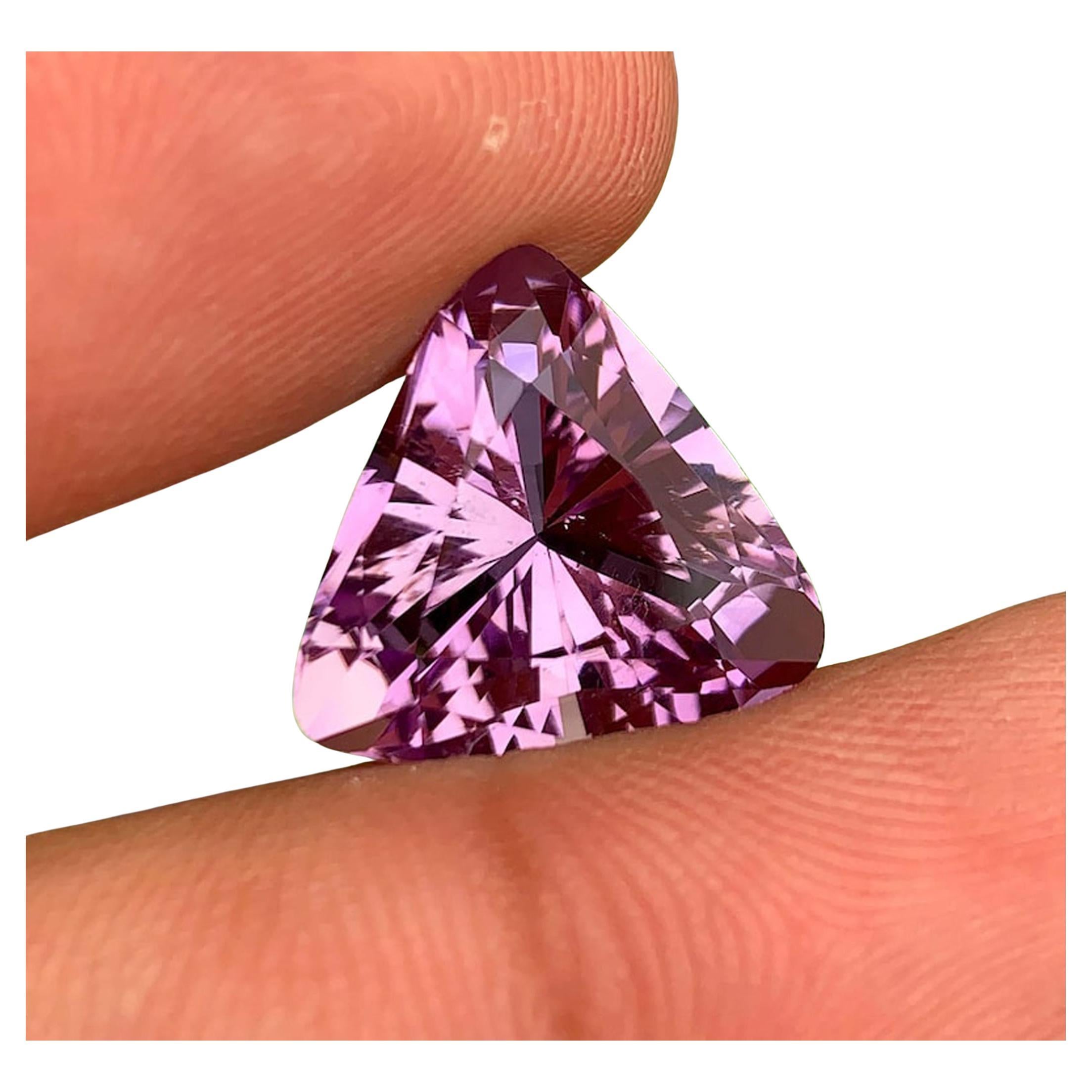 Natürlicher Amethyst Edelstein: 9,17 Karat Fancy-Schliff, Februar Geburtsstein