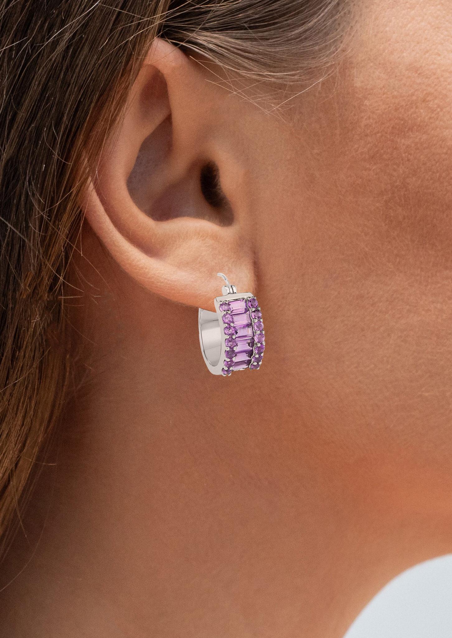 Contemporary Natural Amethyst Huggies Hoop Earrings Baguette and Round Cut 5.6 Carats For Sale