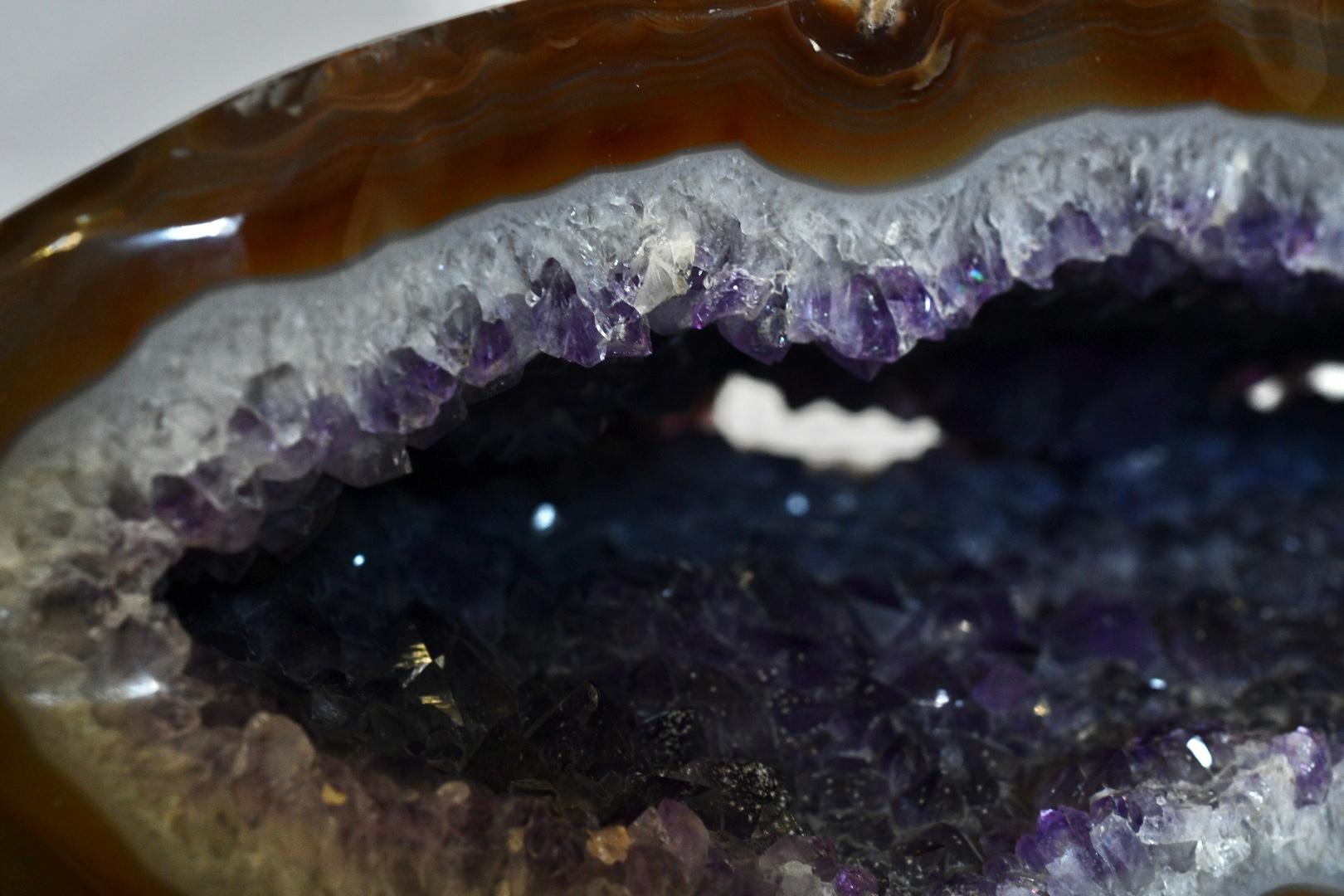 Natural Amethyst Sculpture In Excellent Condition For Sale In New York, NY