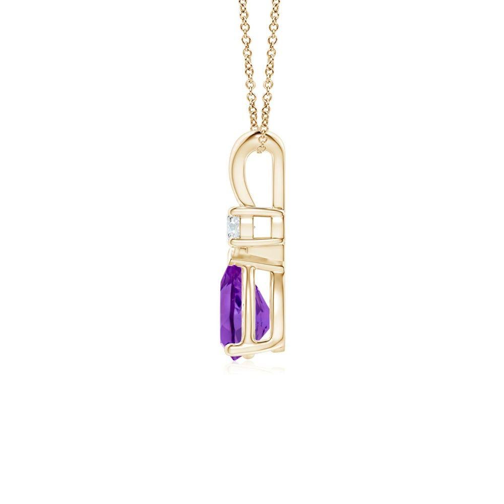 Natural Amethyst Teardrop Pendant with Diamond in 14K Yellow Gold (7x5mm) In New Condition For Sale In Los Angeles, CA