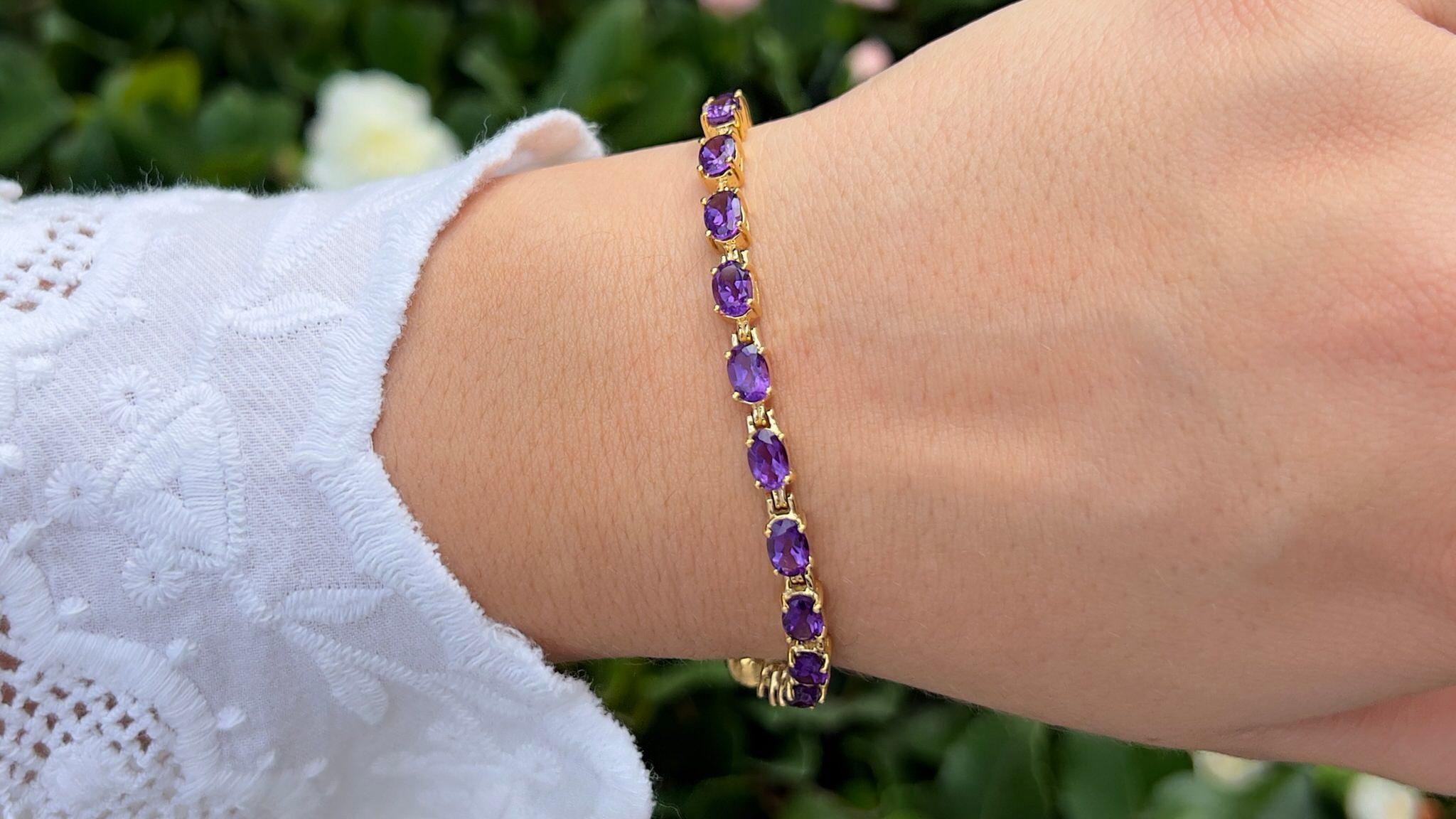 Contemporary Natural Amethyst Tennis Bracelet 8.40 Carats 18K Yellow Gold Plated Silver For Sale