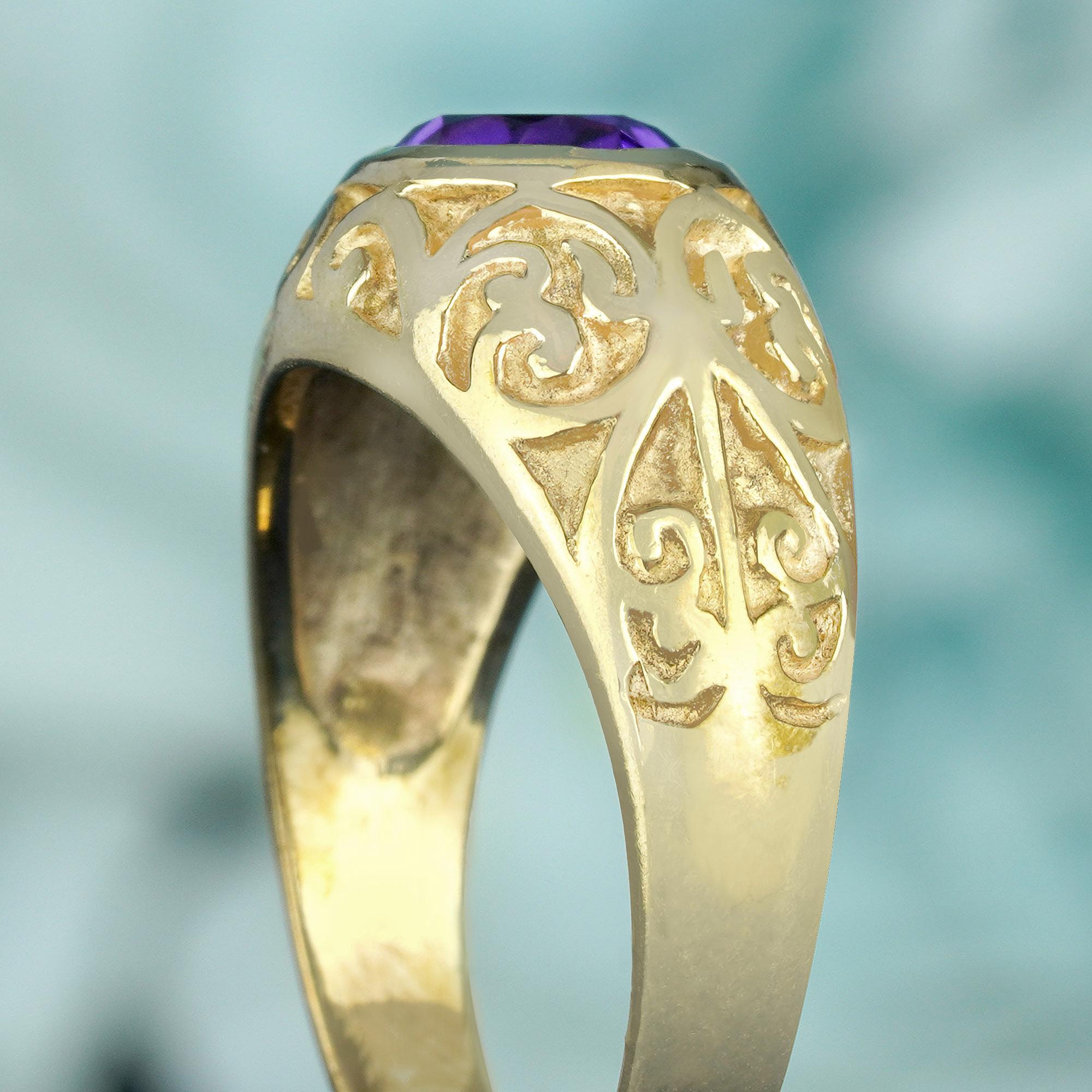 Natural Amethyst Vintage Style Carved Ring in Solid 9K Yellow Gold In New Condition For Sale In Bangkok, TH