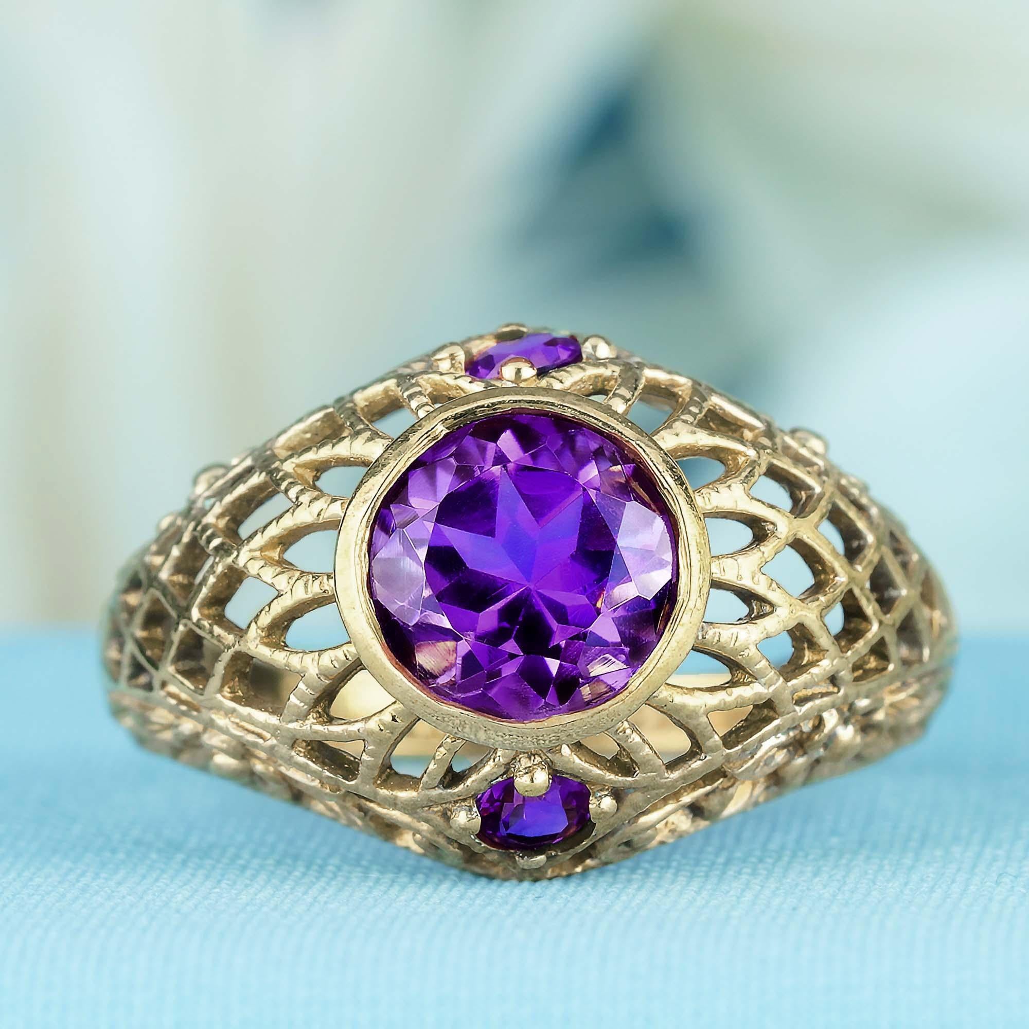 Ajoutez une esthétique délicate et unique à votre main avec cette bague en filigrane de GEMMA FILIGREE. Nos bagues en filigrane d'or au design antique sont synonymes de délicatesse et d'ajourage léger, tout en conservant une solidité permettant de