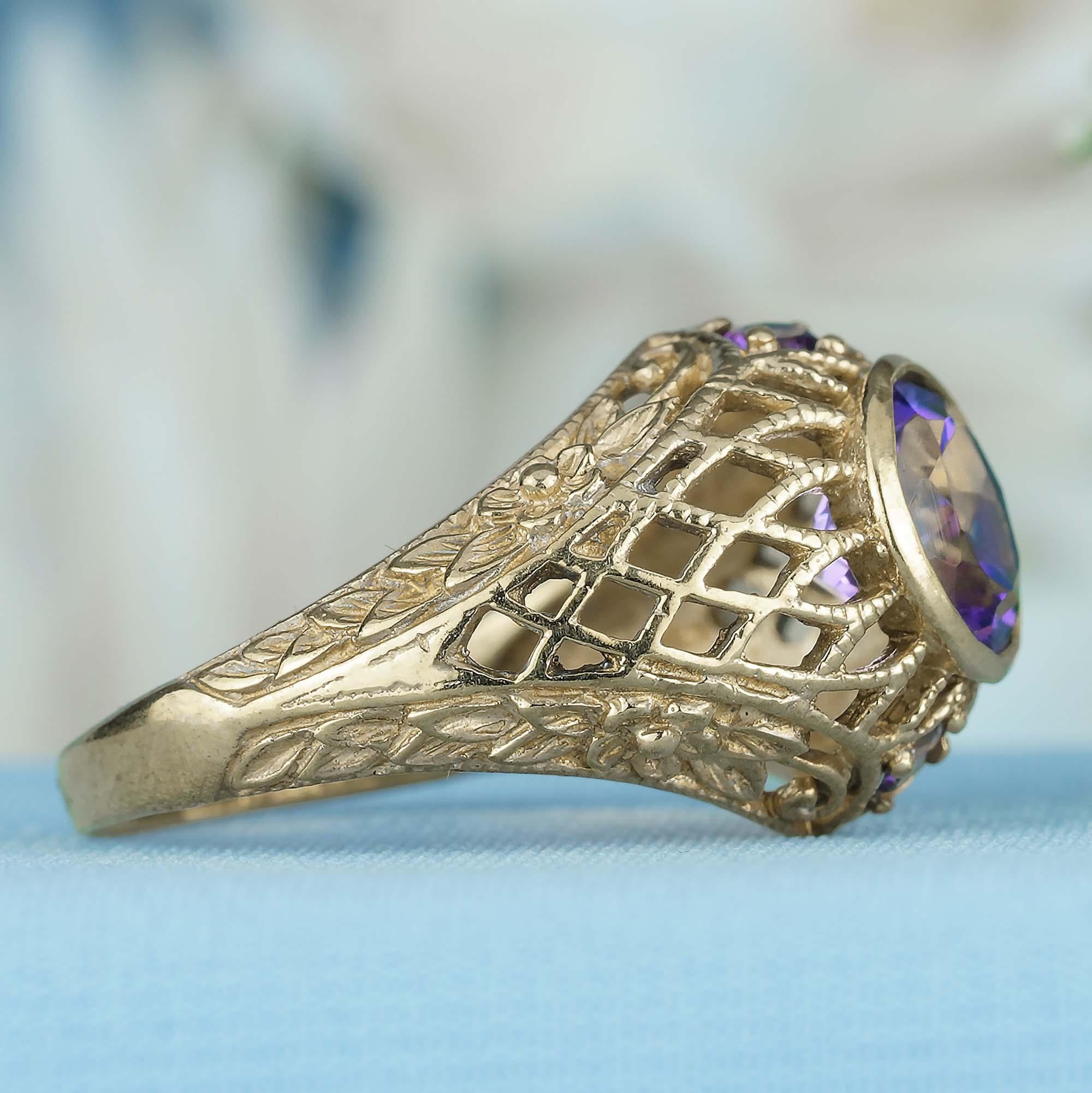 Taille ronde Bague filigrane de style vintage en or jaune 9 carats massif avec améthyste naturelle en vente