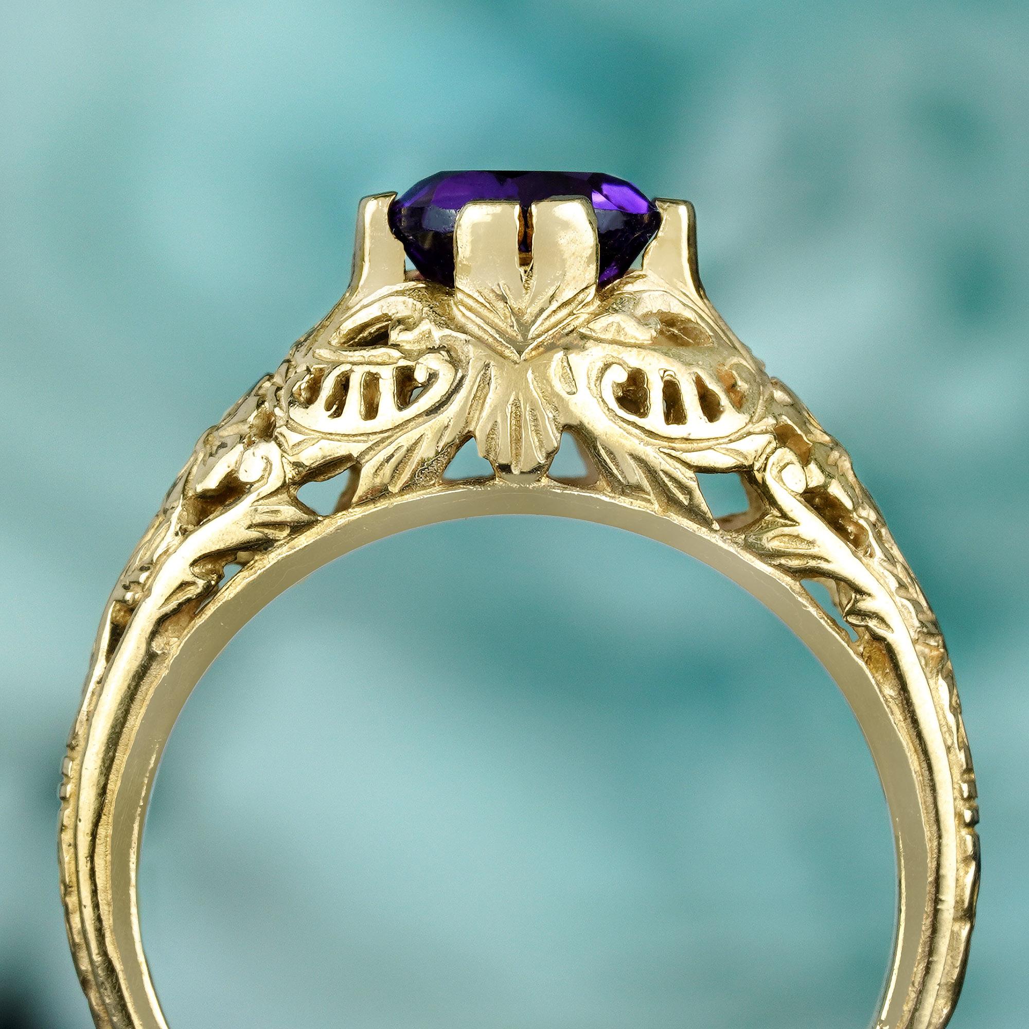 Natural Amethyst Vintage Style Filigree Ring in Solid 9K Yellow Gold In New Condition For Sale In Bangkok, TH