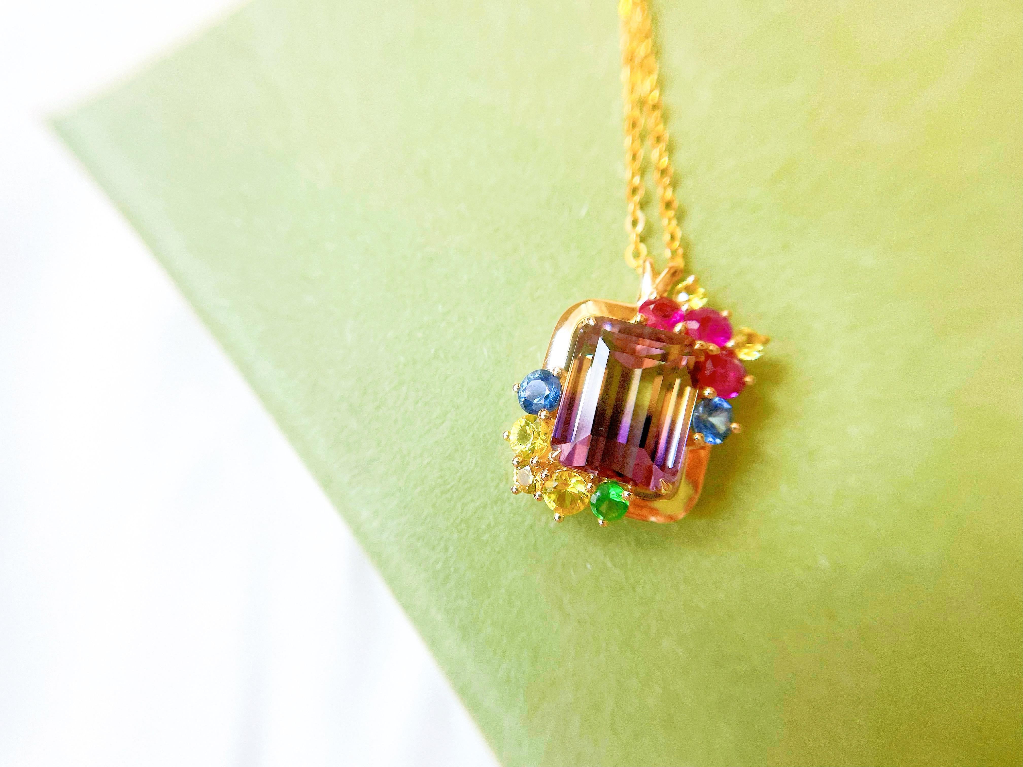 Pendentif en or jaune 14 carats avec ametrine naturelle colorée et saphirs en vente 5