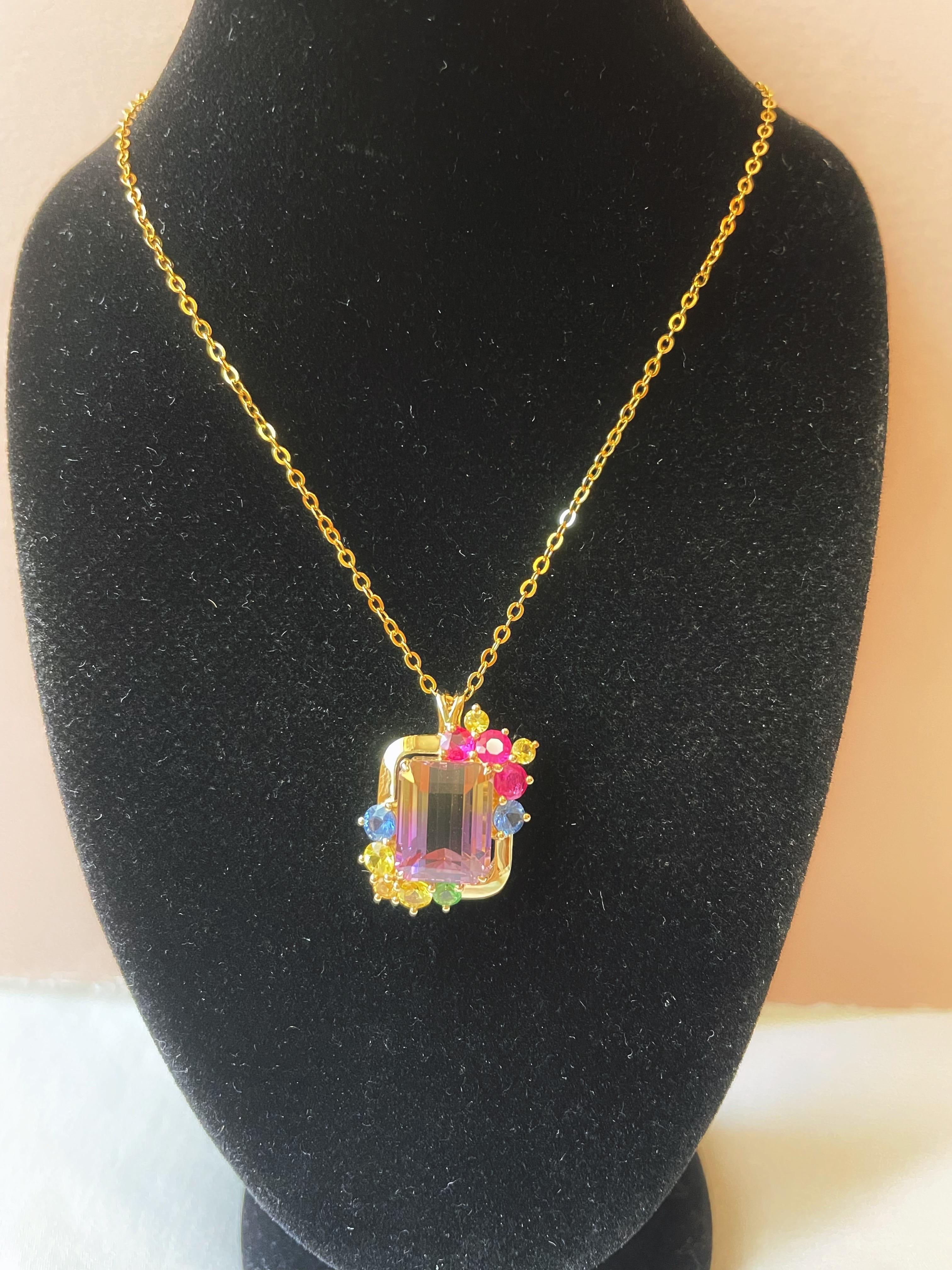 Art nouveau Pendentif en or jaune 14 carats avec ametrine naturelle colorée et saphirs en vente