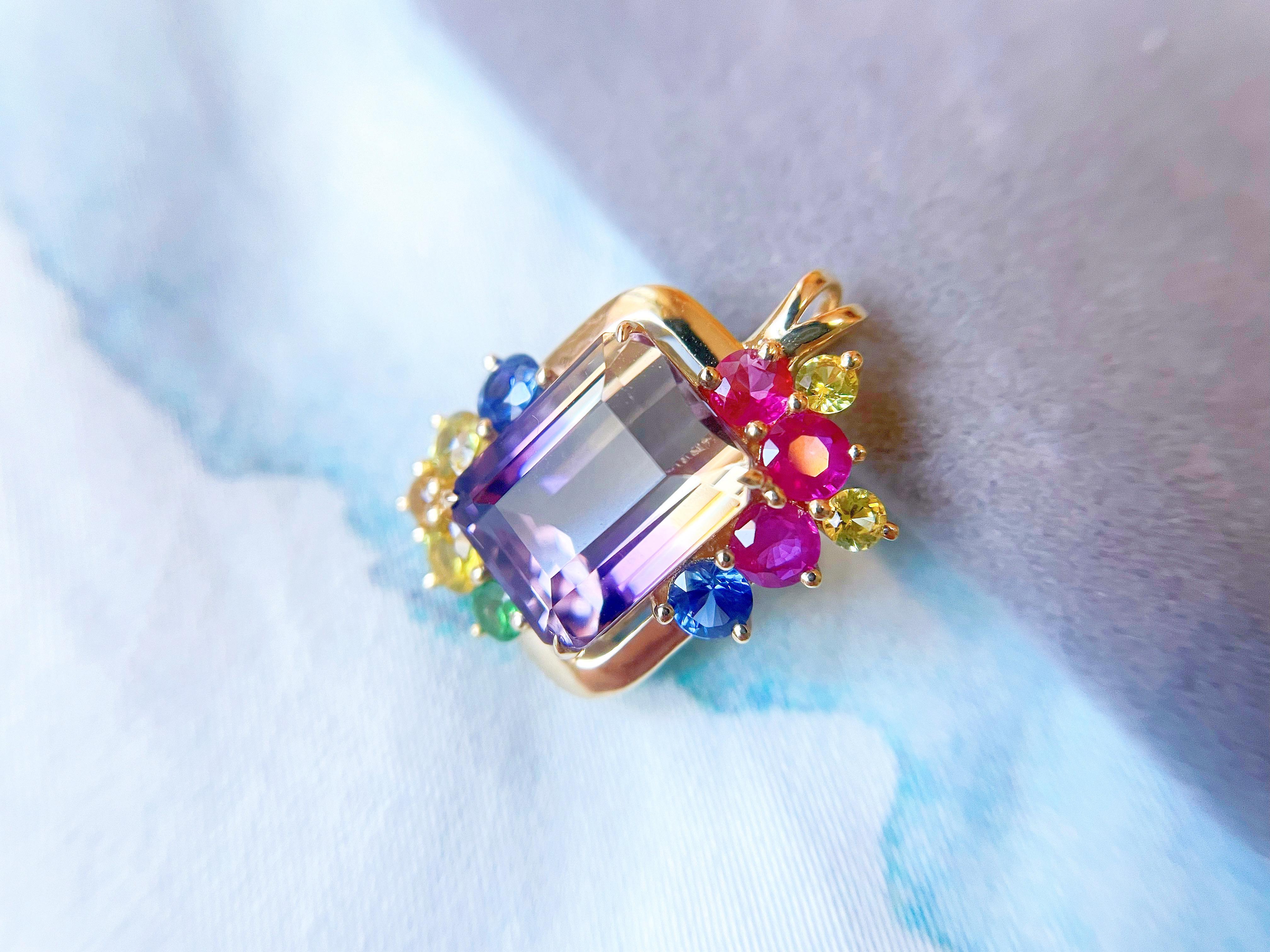 Pendentif en or jaune 14 carats avec ametrine naturelle colorée et saphirs en vente 2