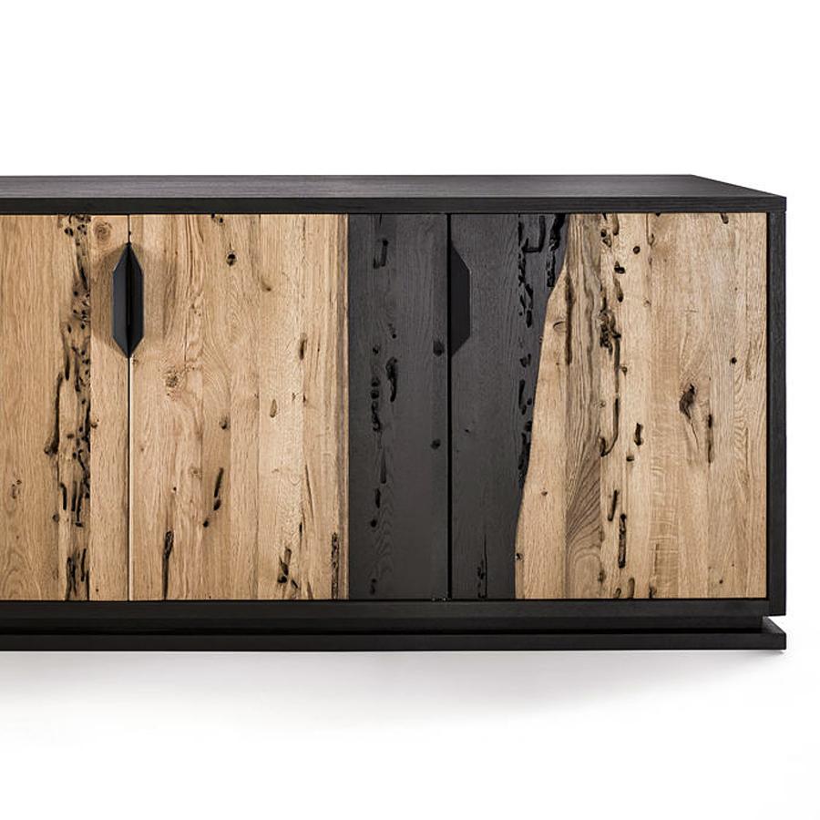 Quercia Credenza grezza in Oak naturale e bruciato in vendita