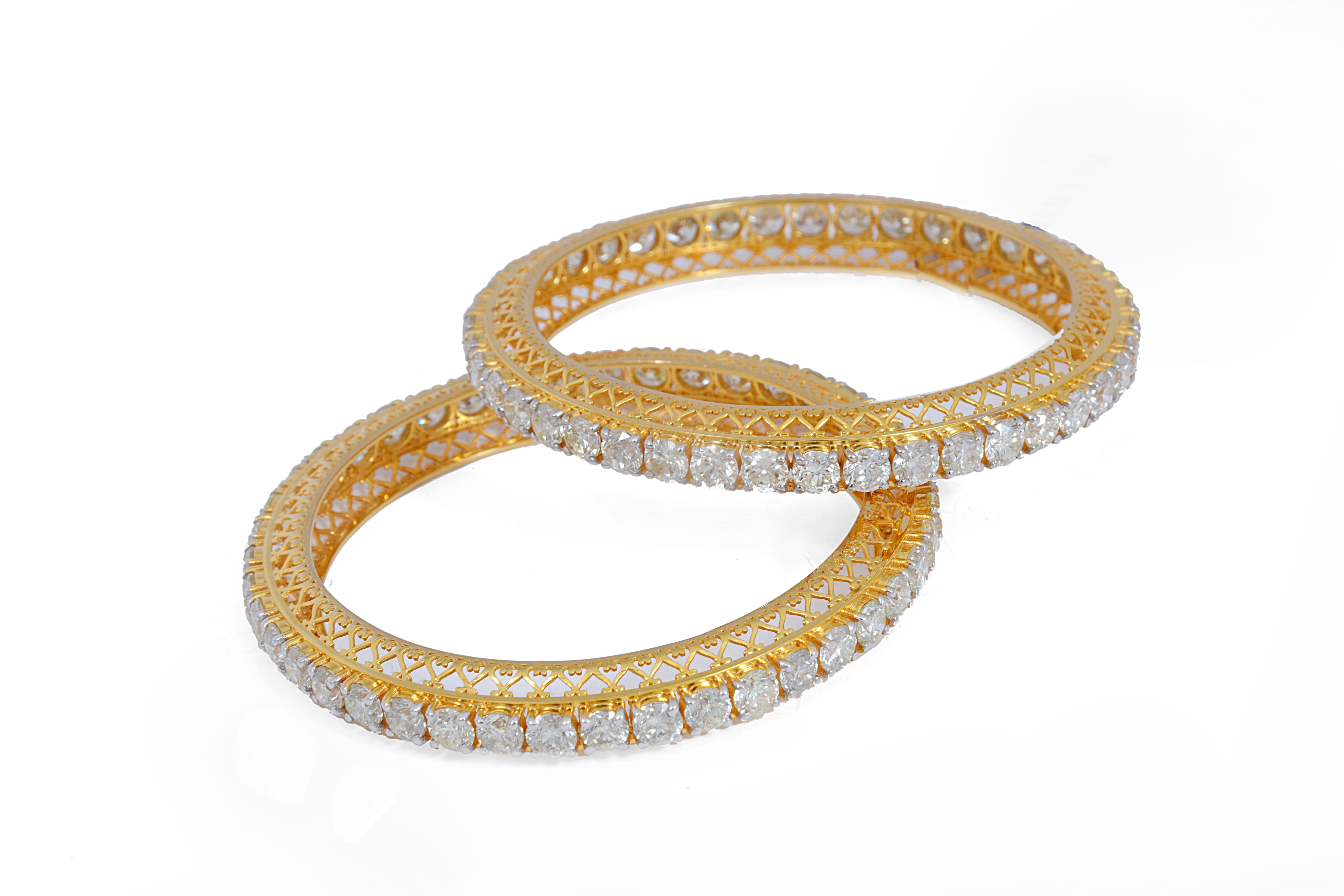 Naturel  Bracelet jonc en or 14 carats avec diamants de 45,80 carats Pour femmes en vente