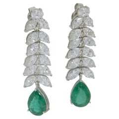 Natürlich  Smaragd-Ohrring aus 14 Karat Gold mit 9,28 Karat Diamant und 5,87 Karat Smaragd