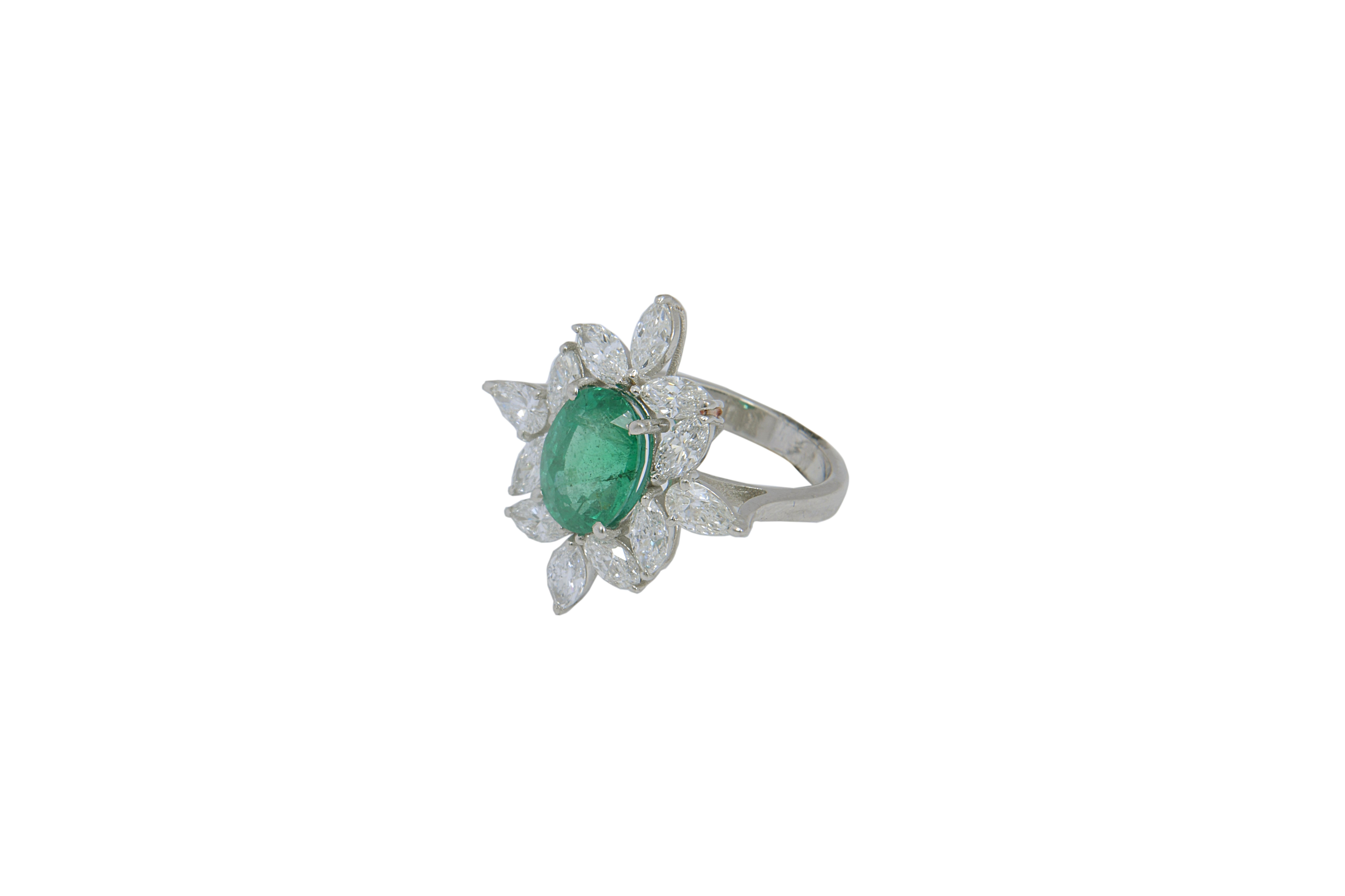 This is an amazing ring with 

Diamonds : 2.81 carats
Emerald : 2.91 carats

Gold : 4.196gms






It's a perfect ring for a party wear. the quality of Diamonds are FG colour and vsi purity


 . Please read my reviews to make yourself comfortable.