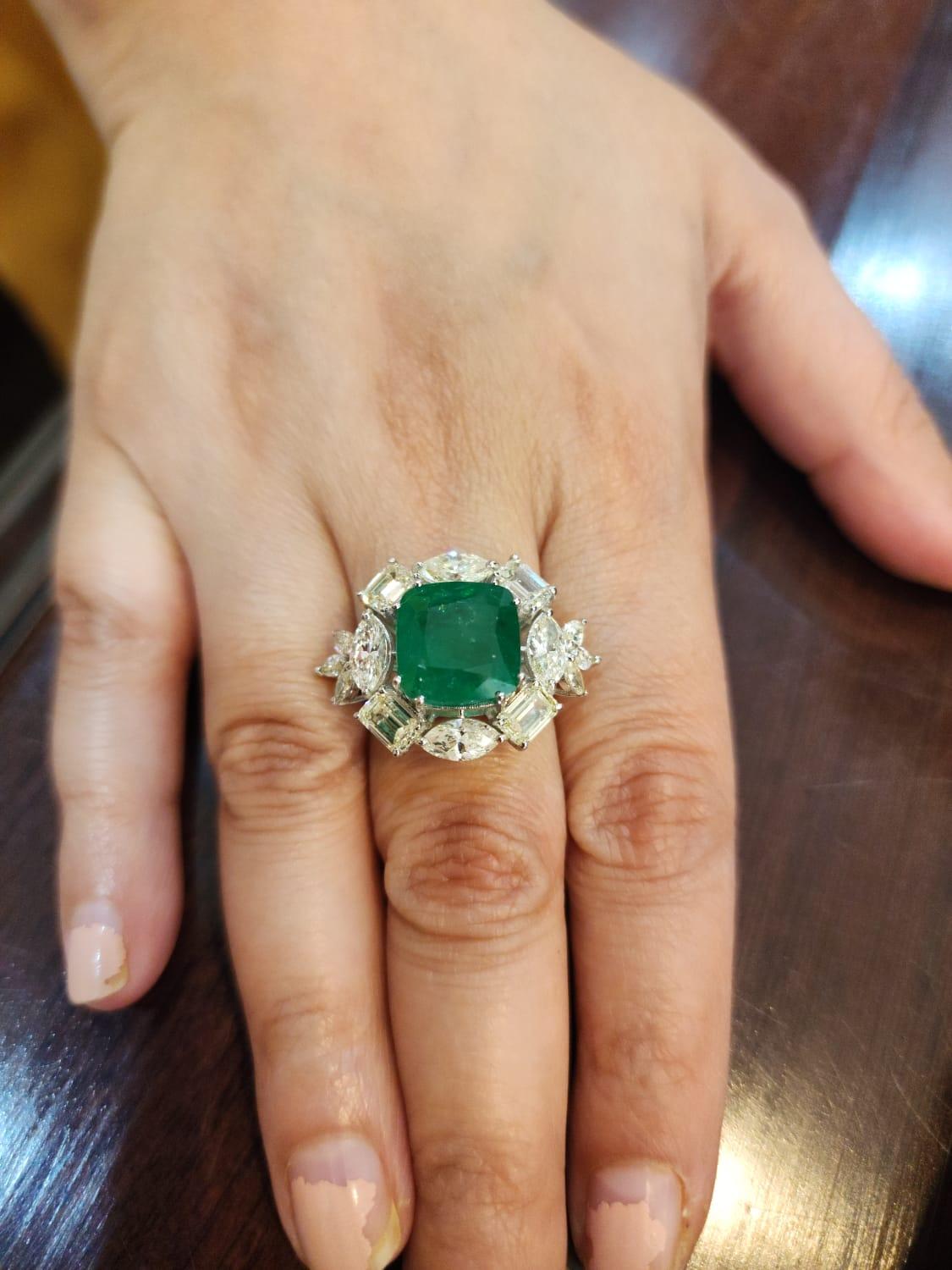 Mixed Cut Natural Emerald Ring with 4.88cts Diamond & 7.57cts Emerald in 14k Gold For Sale