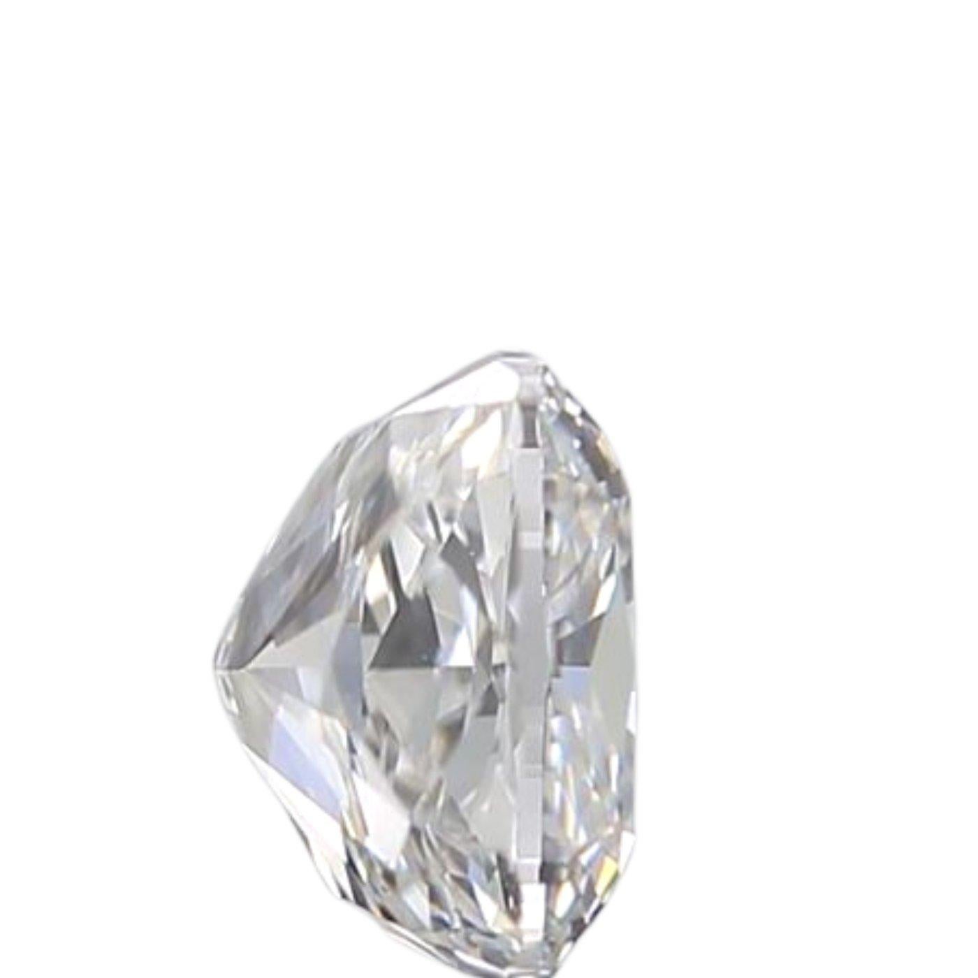 Natural and Ideal Cut Cushion Diamond in a 0.42 carat E VS1, GIA Certificate In New Condition For Sale In רמת גן, IL