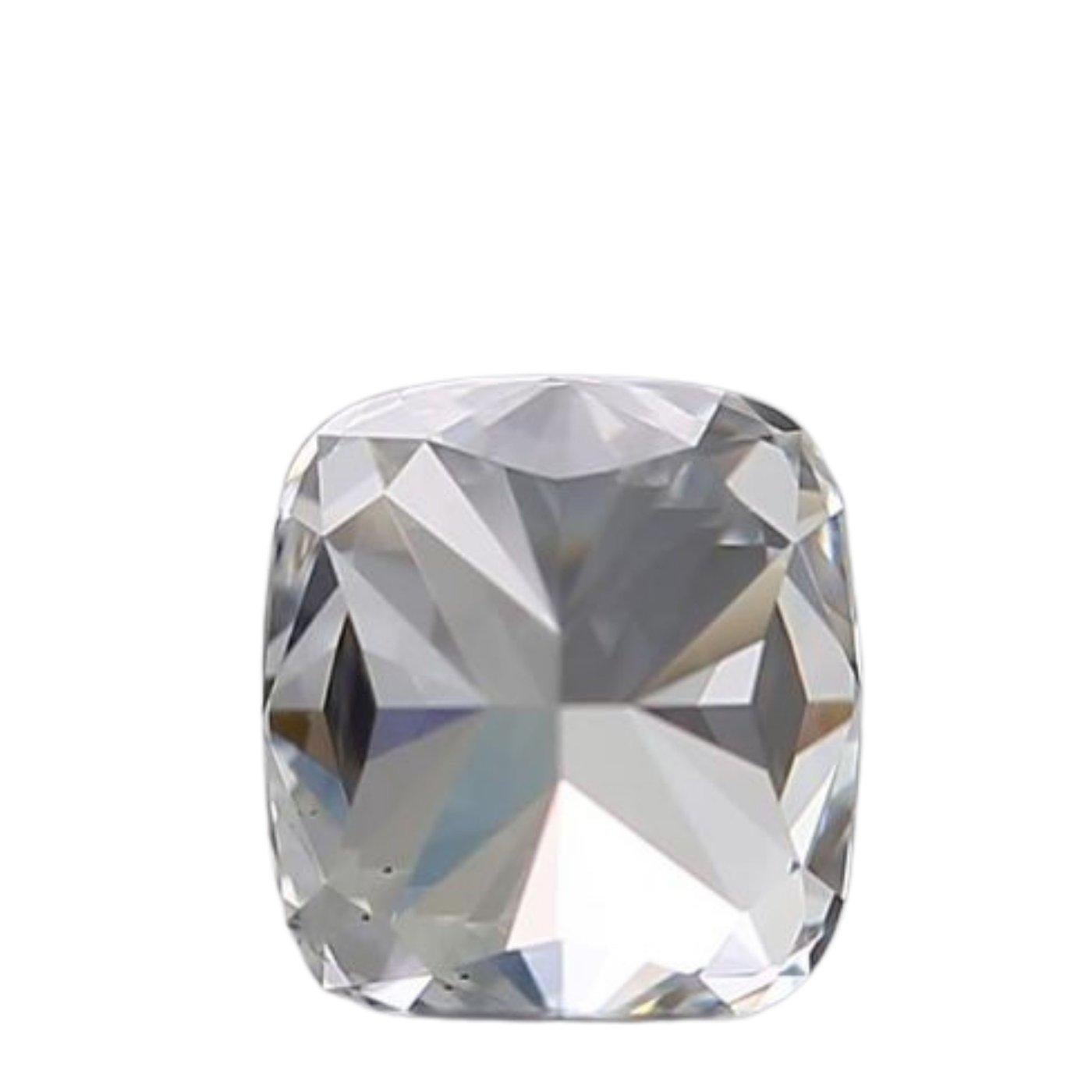 Women's or Men's Natural and Ideal Cut Cushion Diamond in a 0.42 carat E VS1, GIA Certificate For Sale